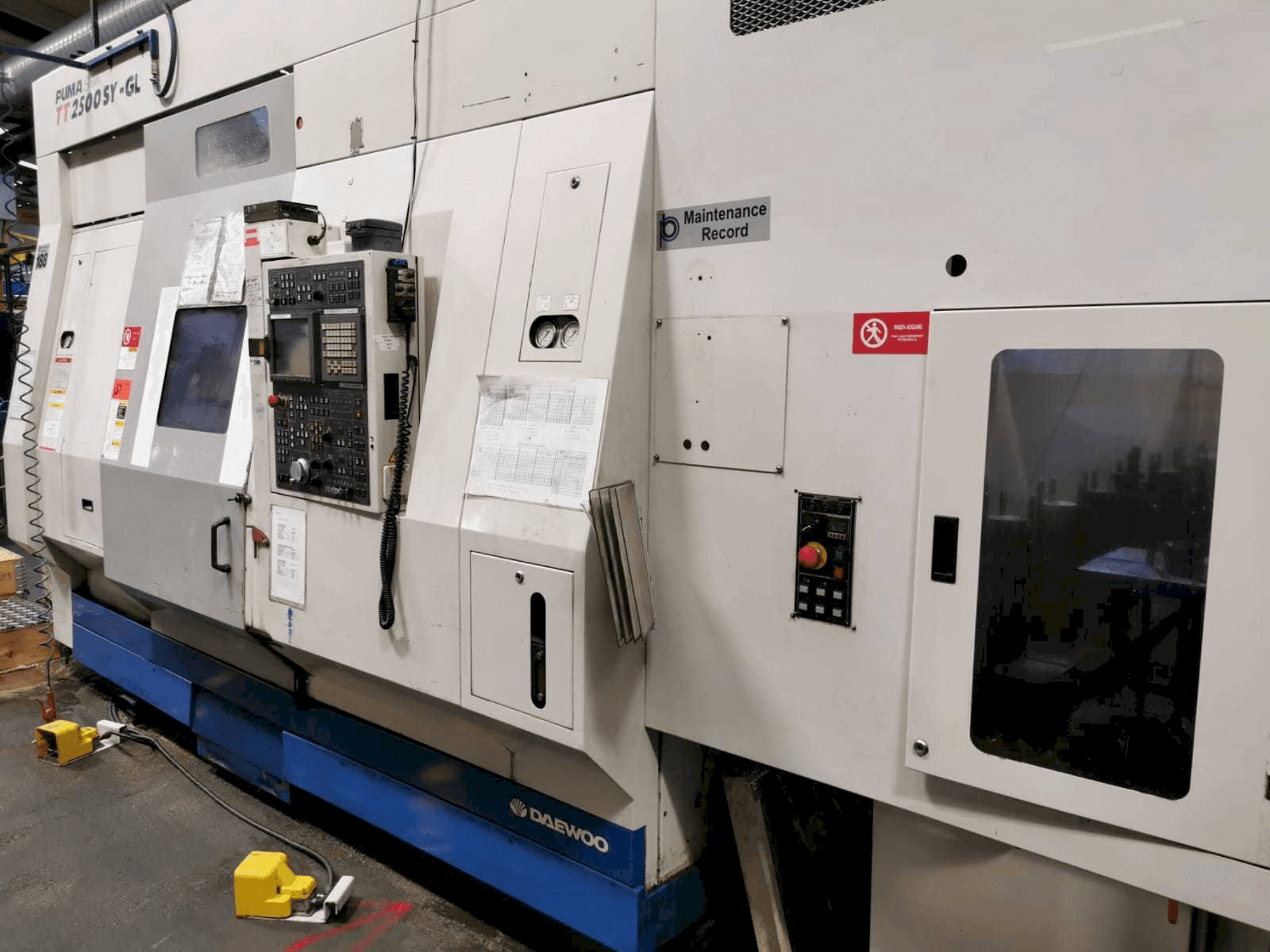 A DAEWOO Puma TT2500SY - GL (2005) gép elölnézete