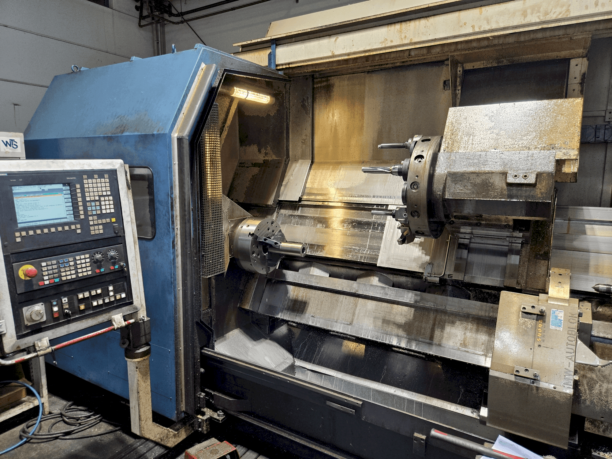 A HEYNUMAT 21 U/2500 gép elölnézete