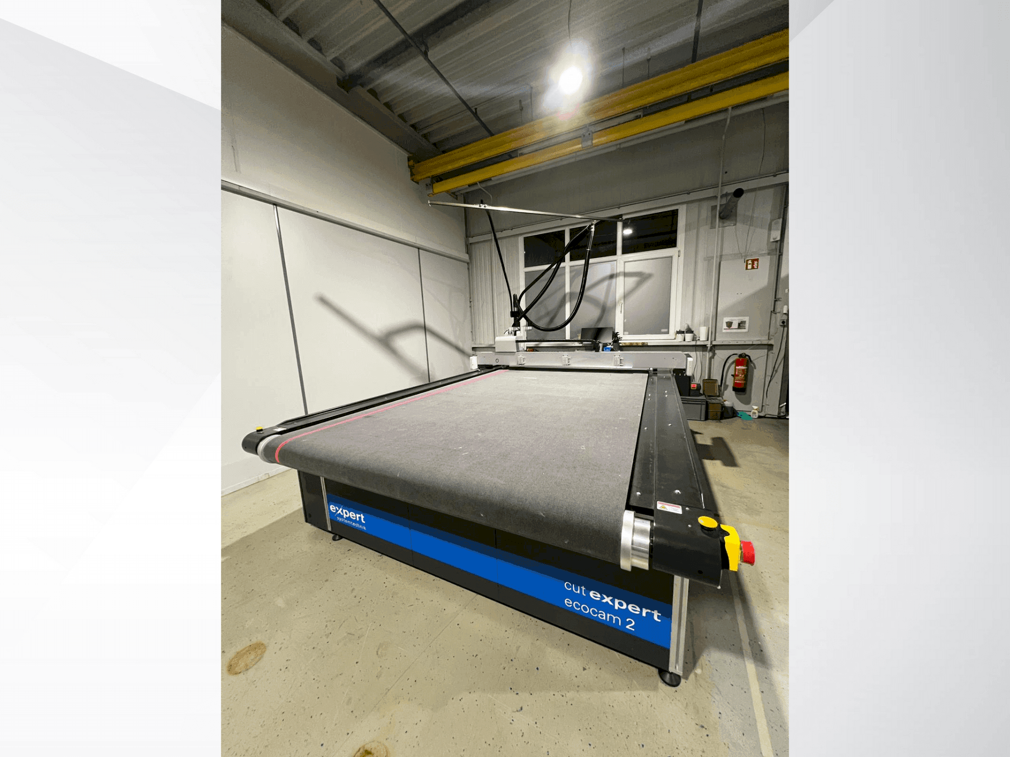 A EXPERT cut Expert ecocam 2 gép elölnézete