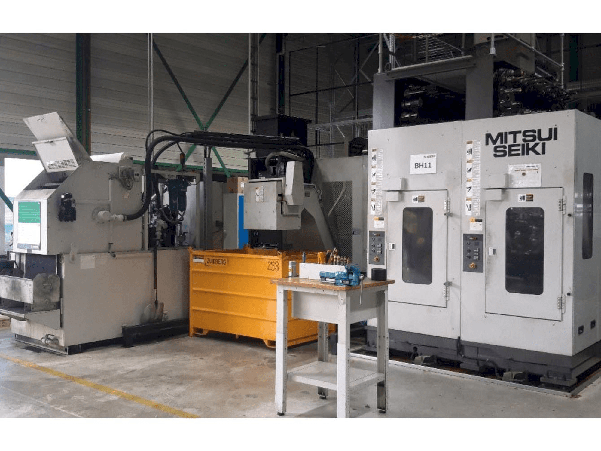 A Mitsui Seiki HW630 gép elölnézete