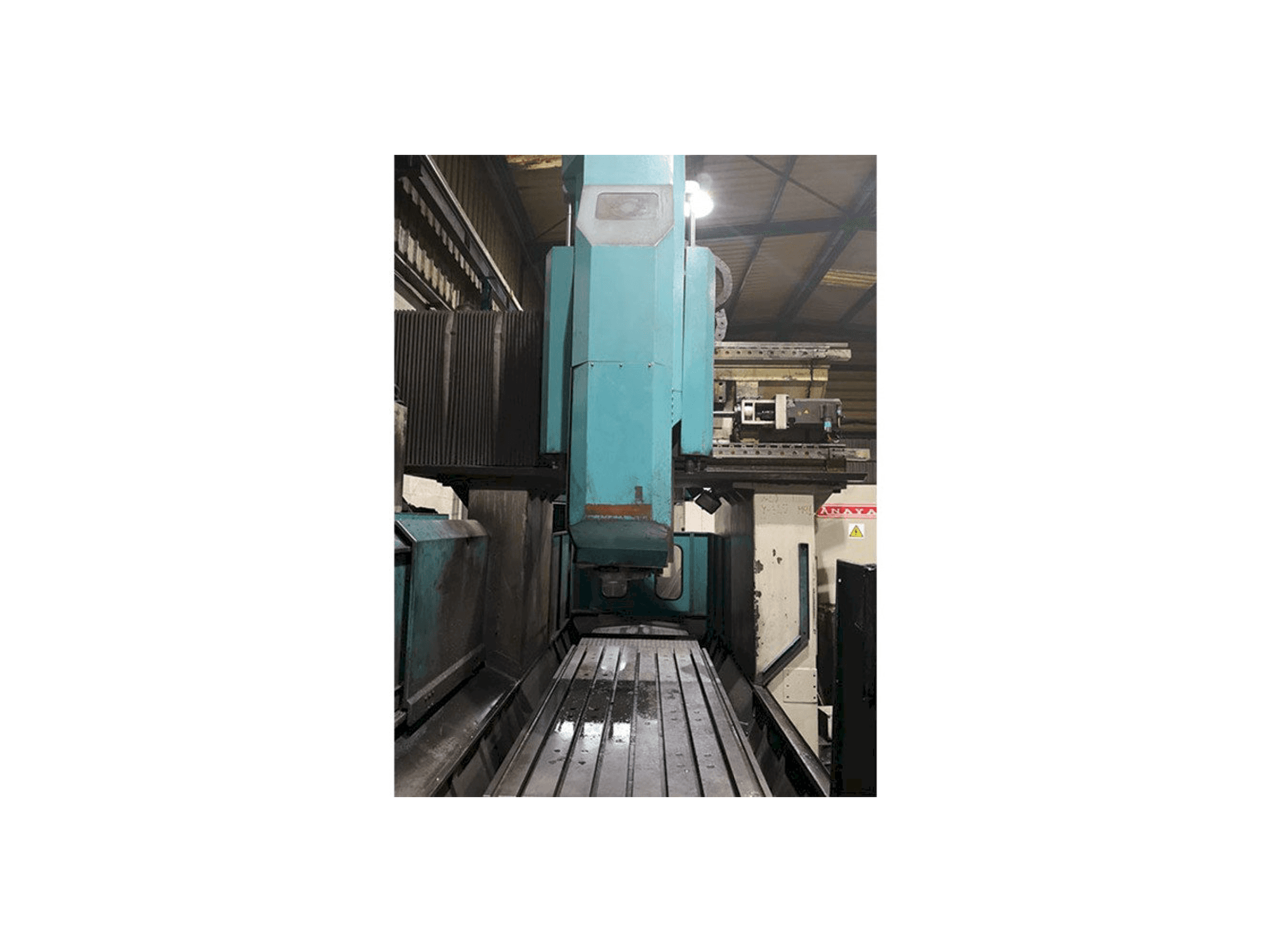 A ANAYAK P-2000 gép elölnézete