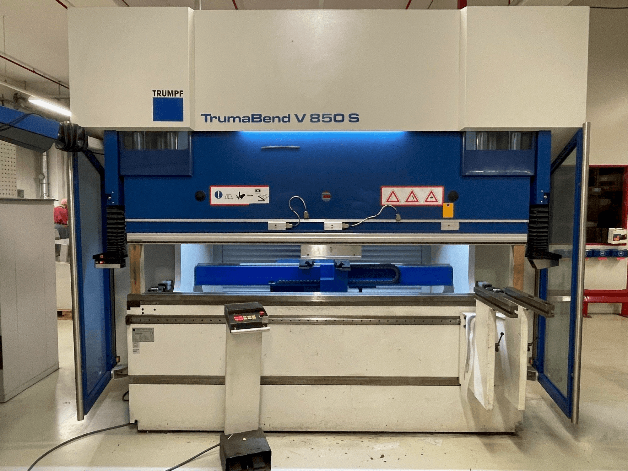 A TRUMPF TrumaBend V 850SX gép elölnézete