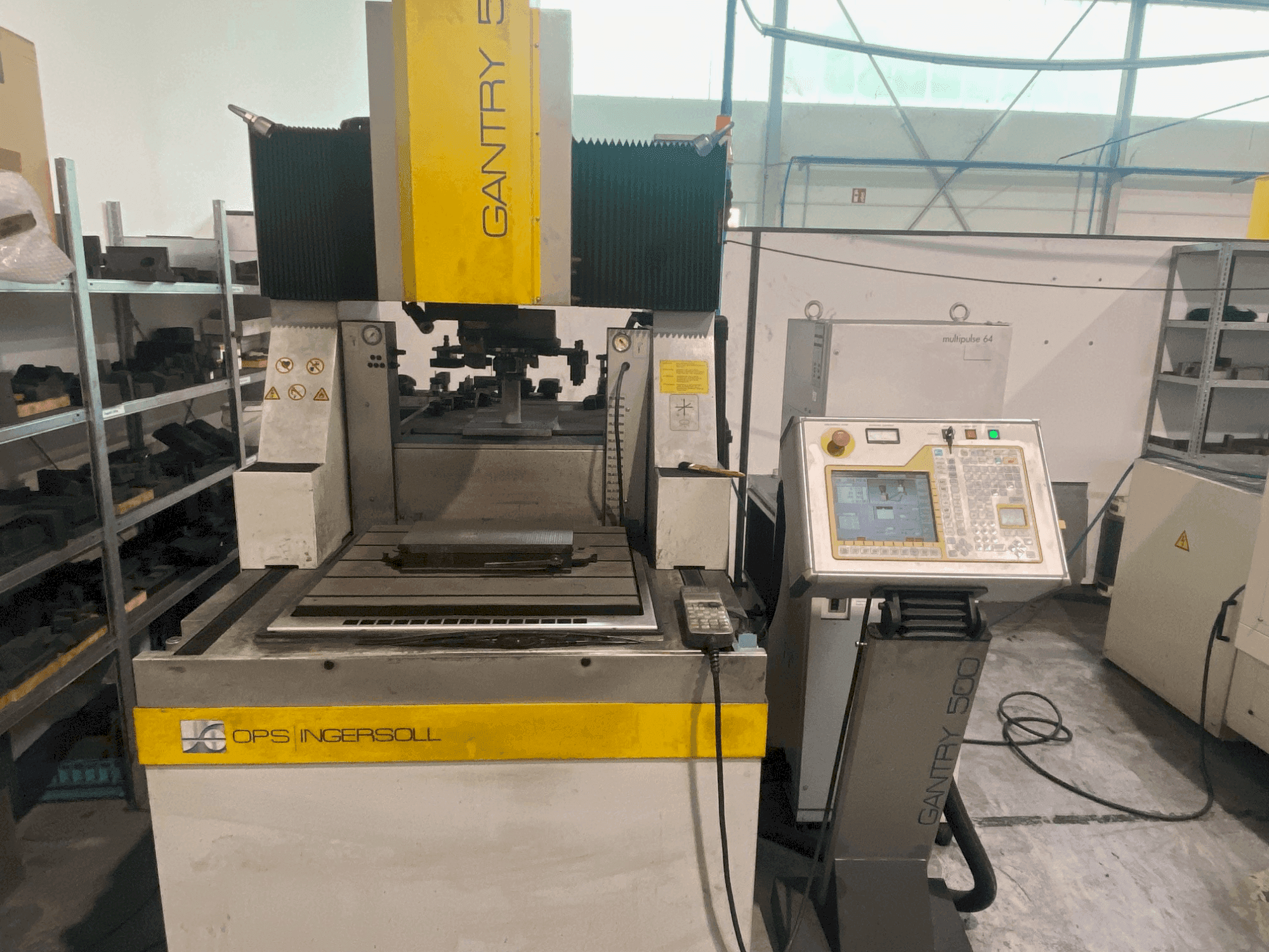 A OPS INGERSOLL Gantry 500 gép elölnézete