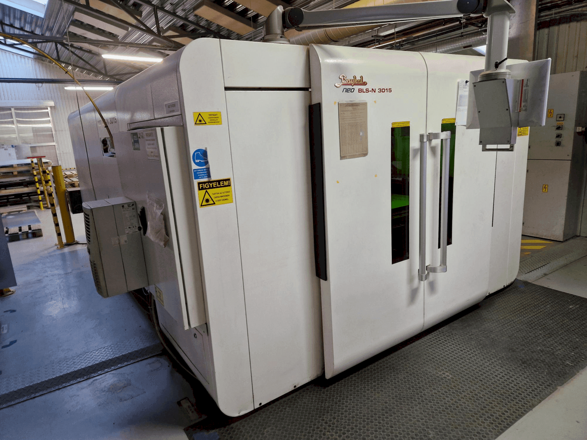 A Baykal BLS-N 3015 gép elölnézete