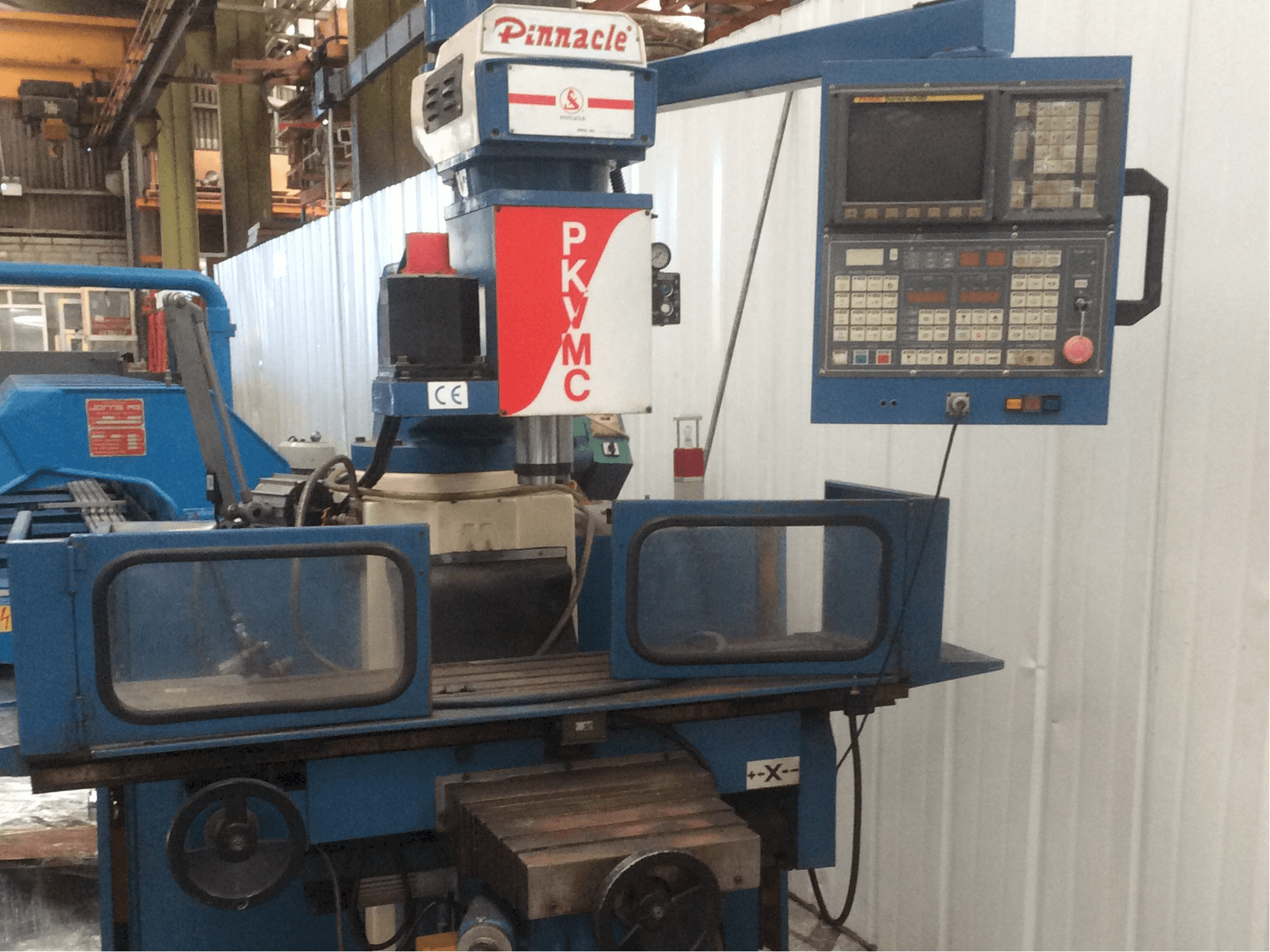 A Pinnacle PKVMC gép elölnézete