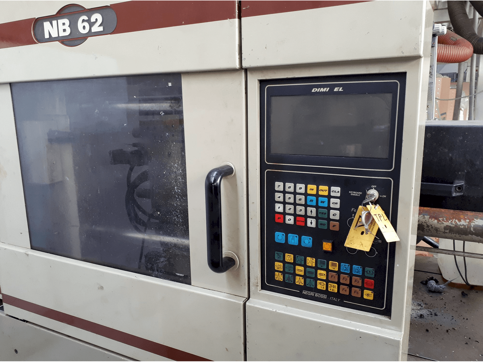 A Negri Bossi NB 62 gép jobb nézete