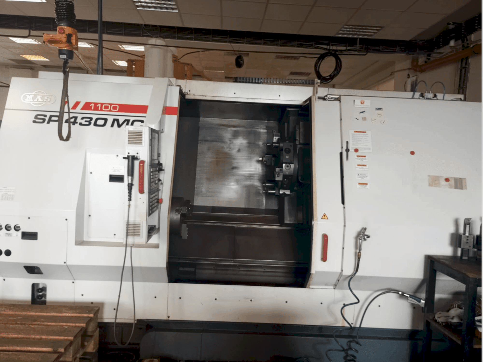 A KOVOSVIT MAS SP 430MC gép elölnézete
