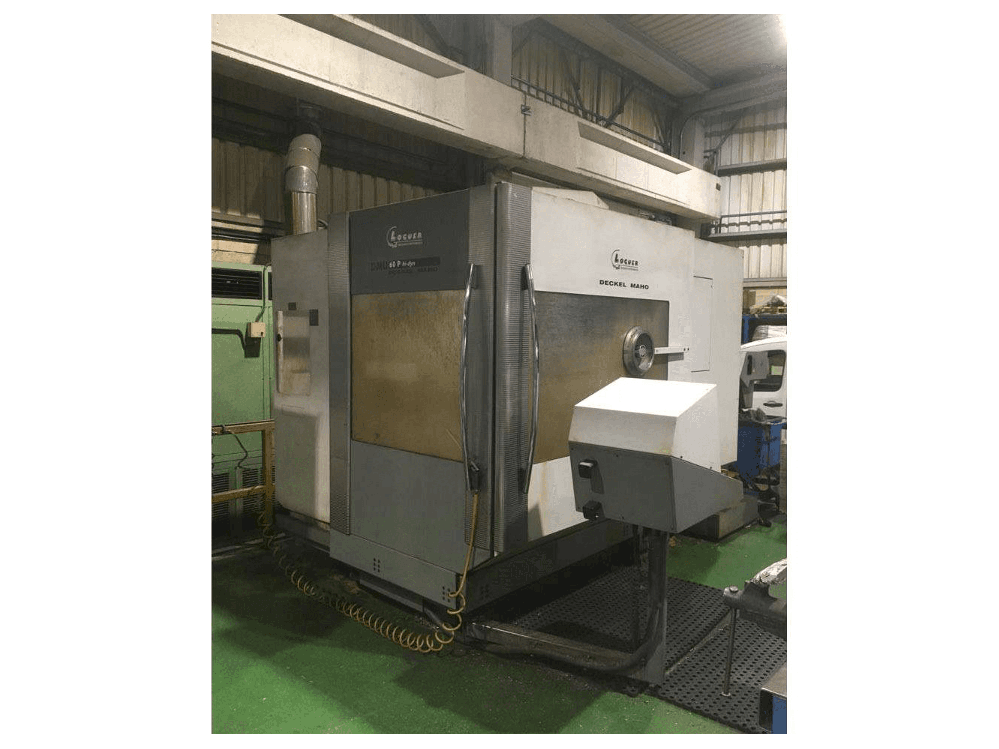 A DECKEL MAHO DMU 60P hi-dyn gép elölnézete