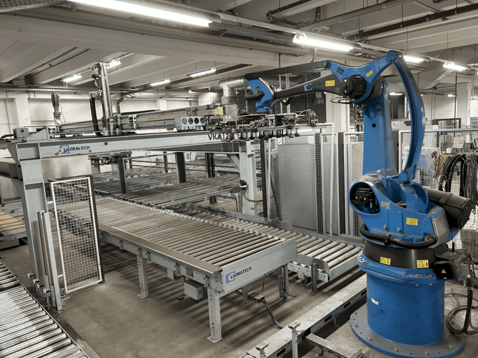 A LIGMATECH RKA100 gép elölnézete