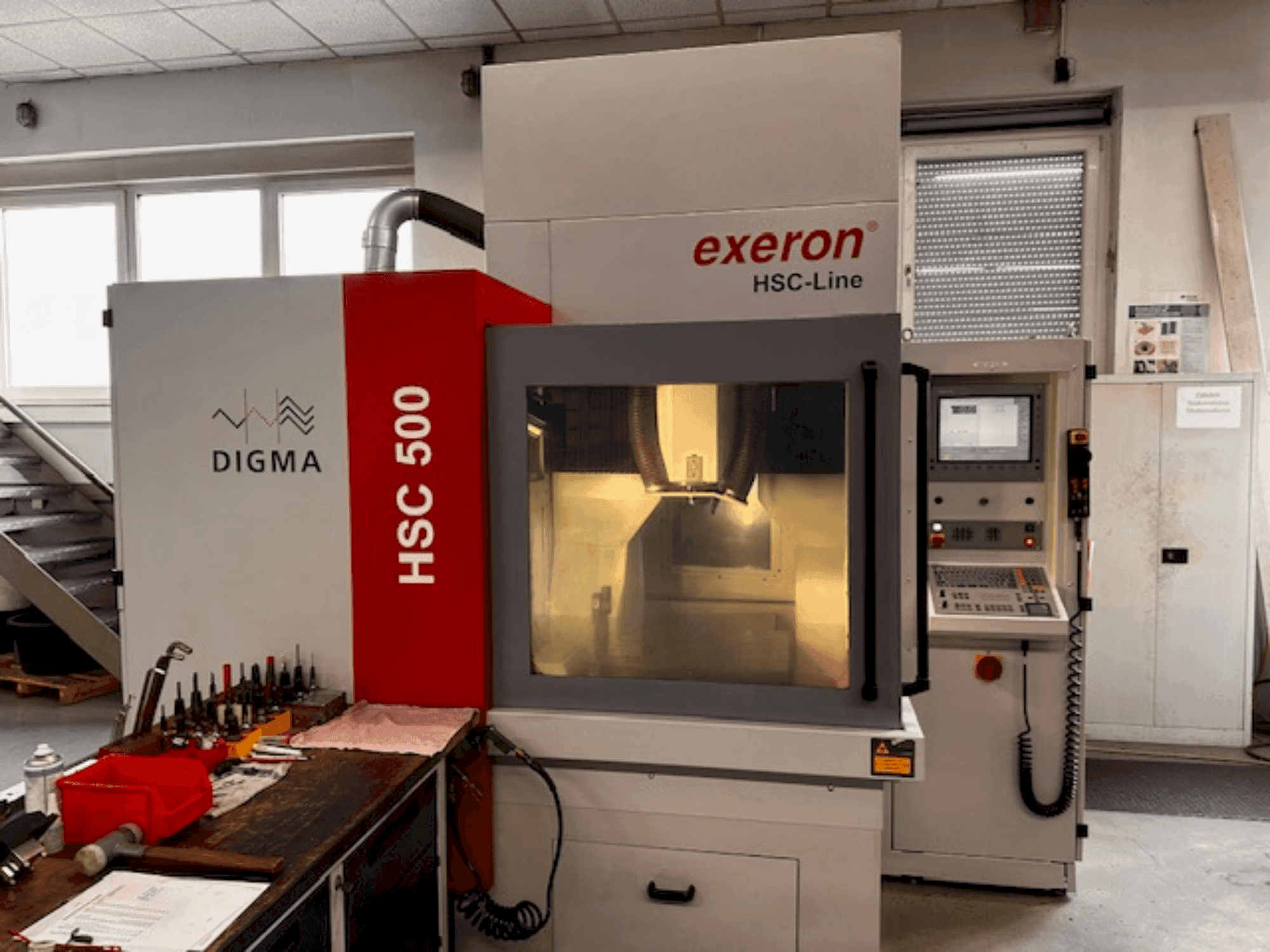 A Exeron HSC-Line 500 gép elölnézete