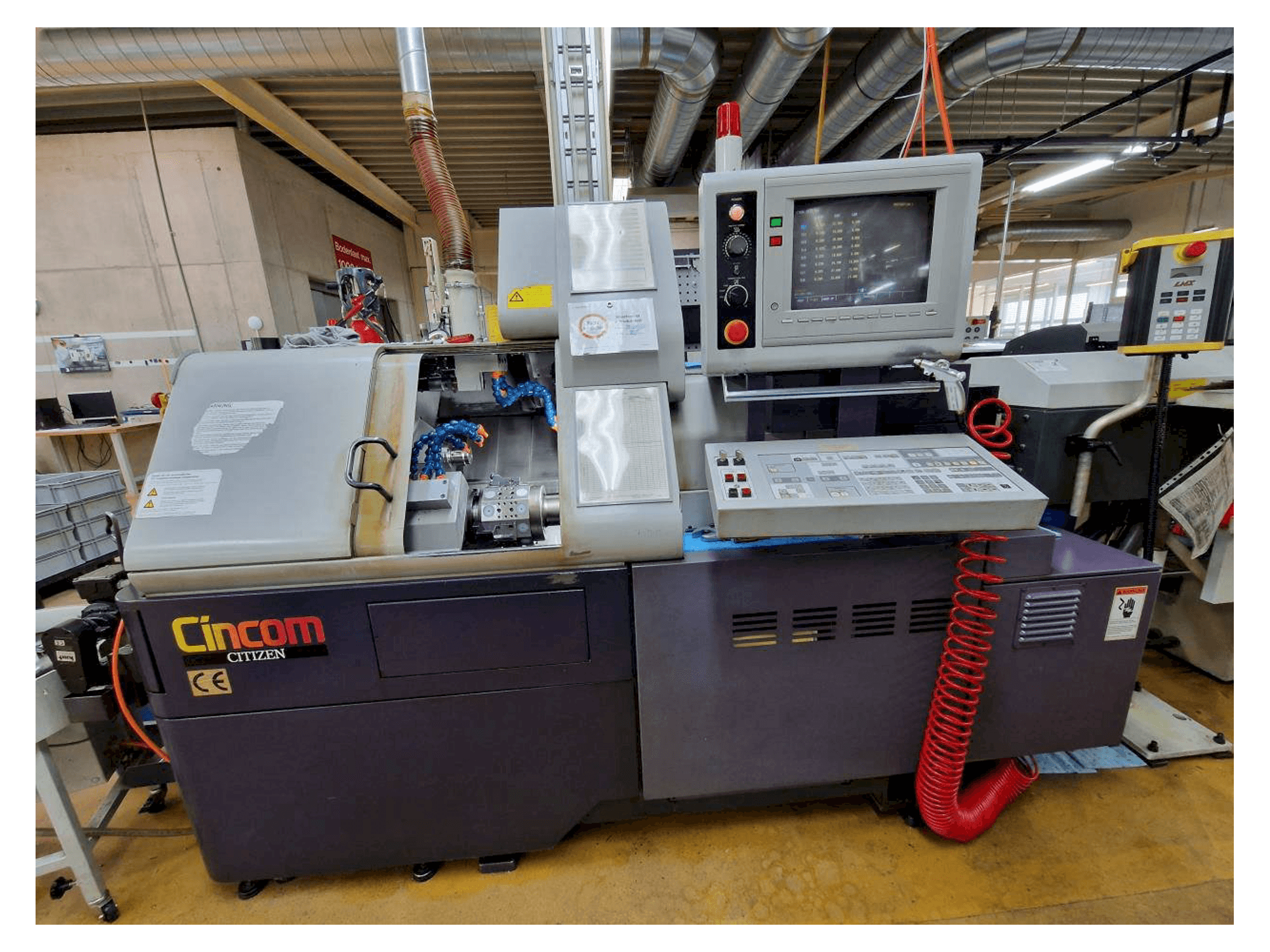 A Citizen M20 gép elölnézete