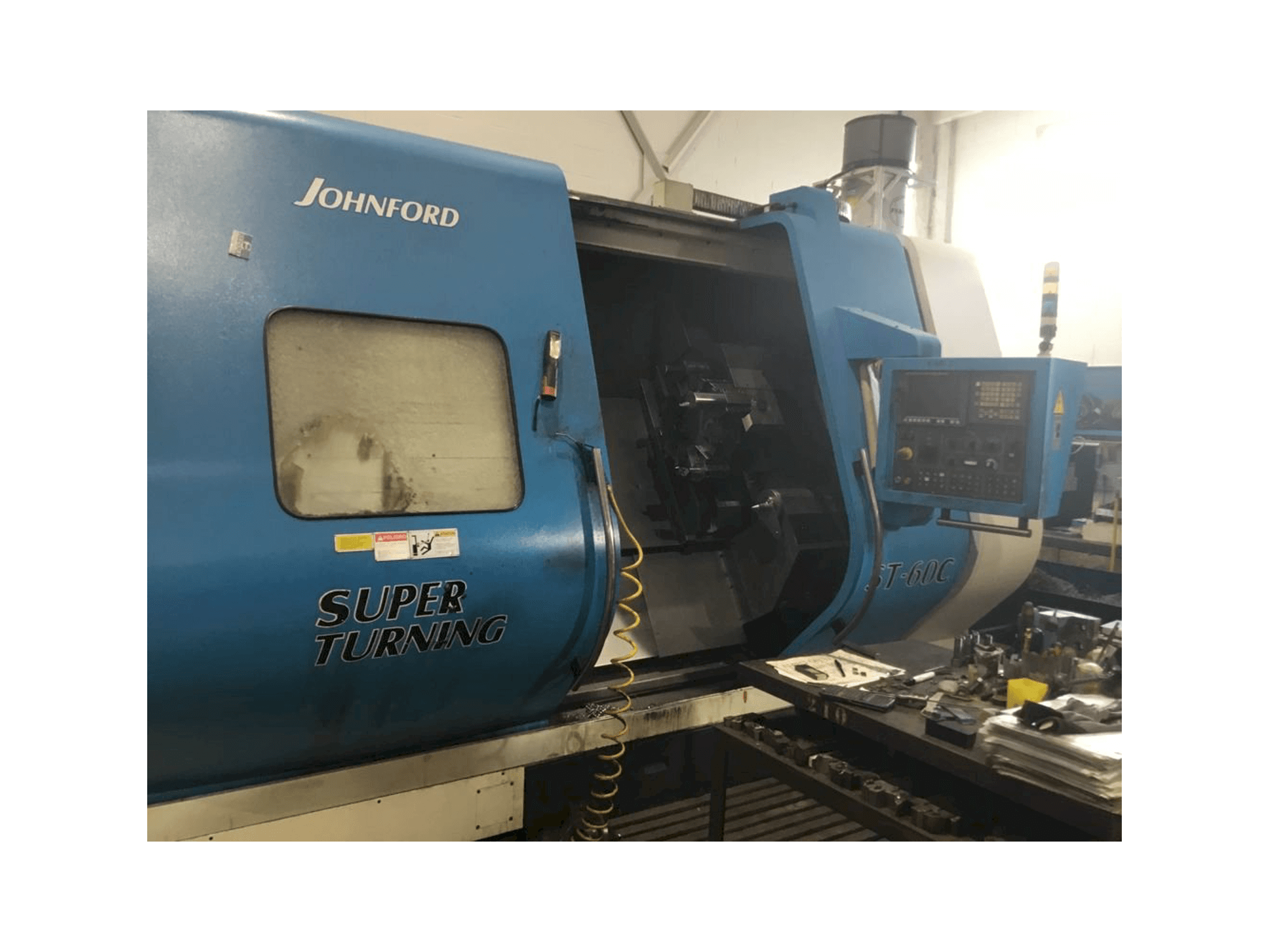 A Johnford ST-60C gép elölnézete