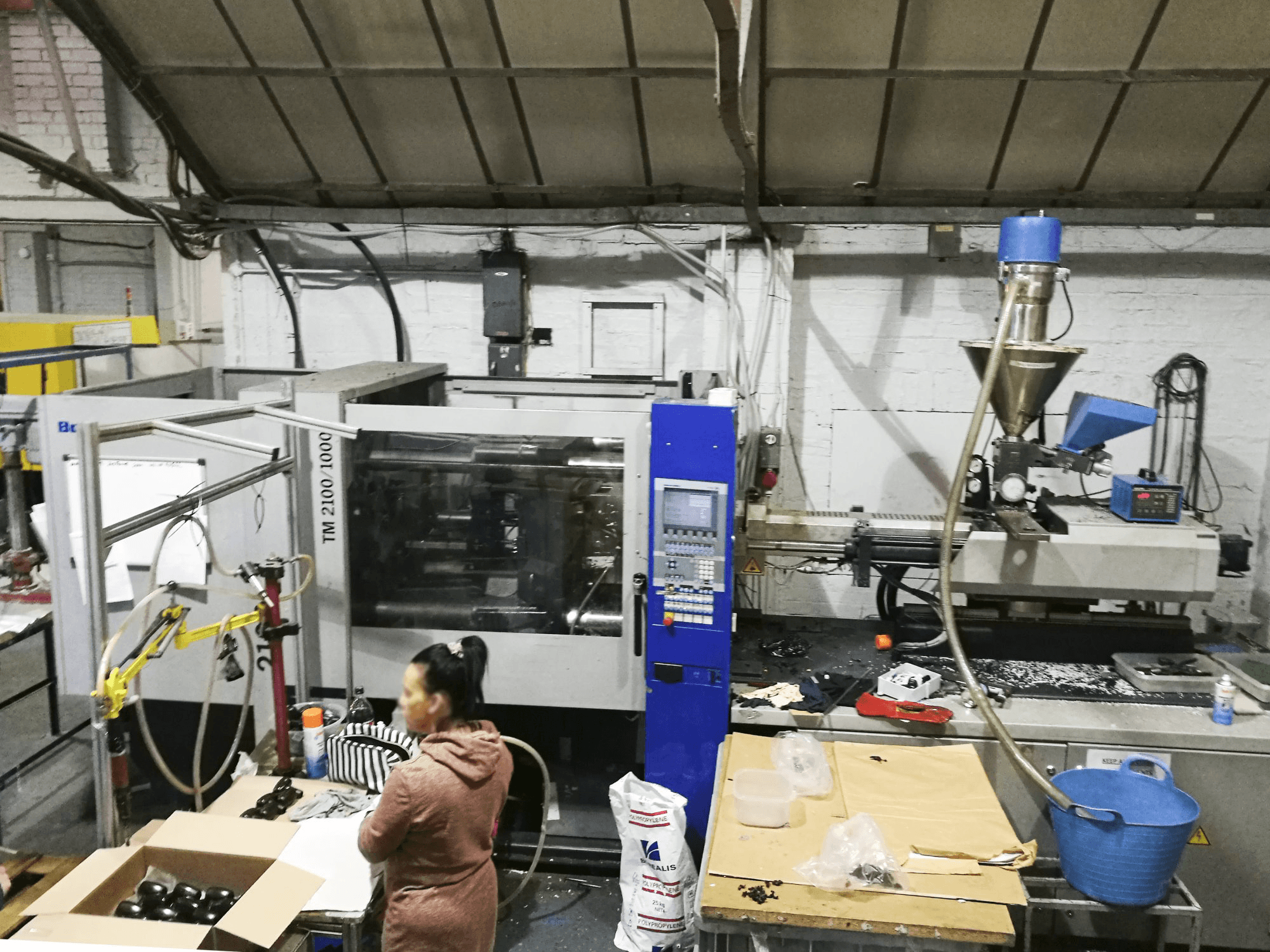 A Battenfeld TM 2100/1000 gép vezérlőegysége