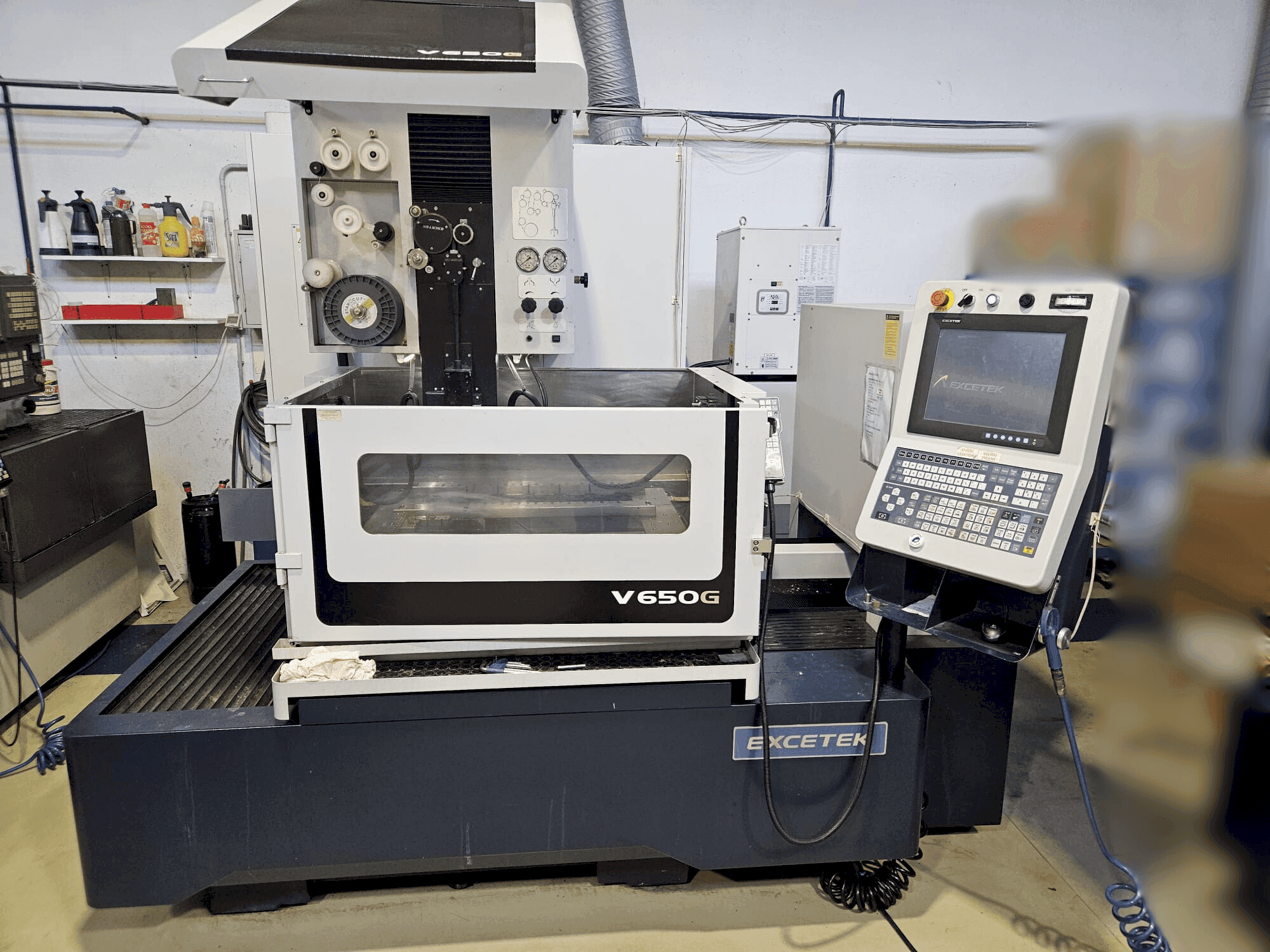 A EXCETEK V650G gép elölnézete