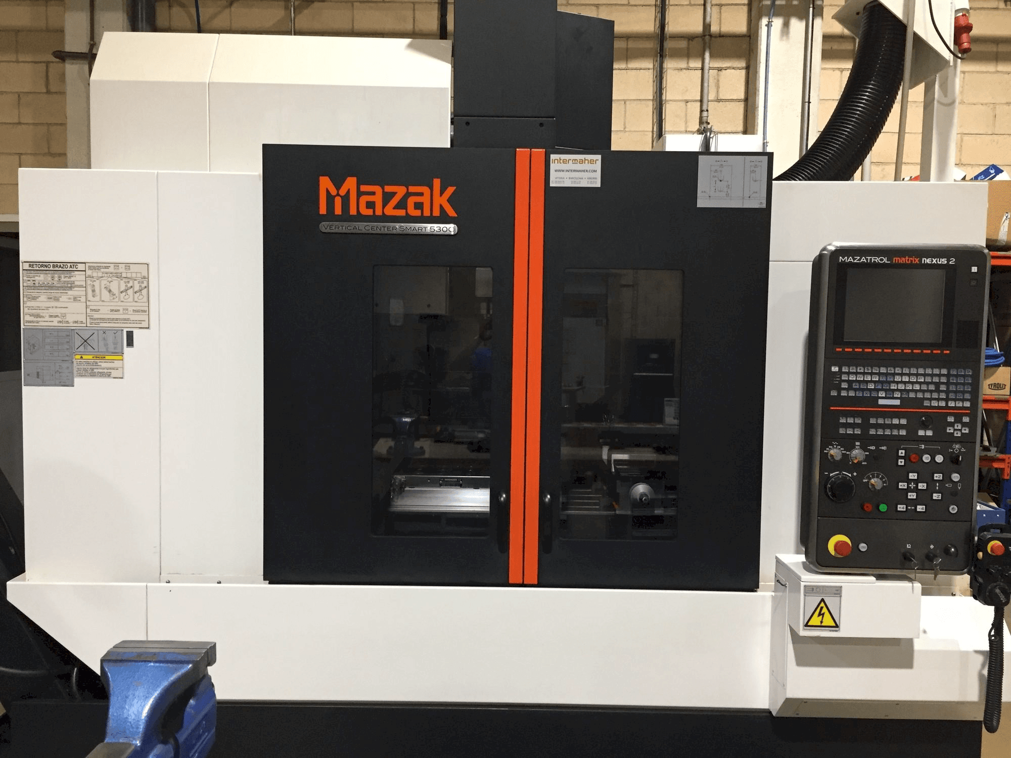 A Mazak VCS 530C gép elölnézete