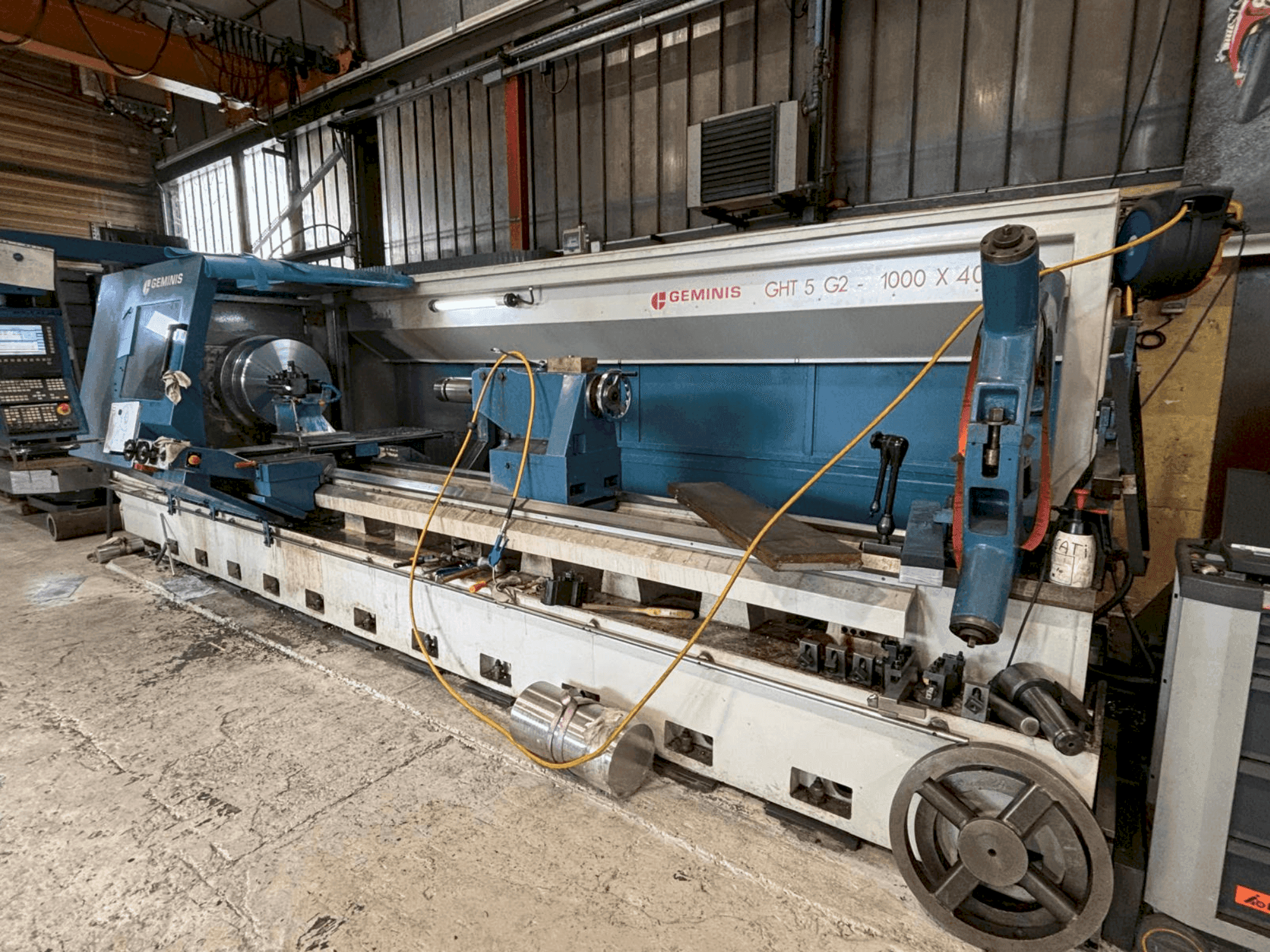 A Geminis GHT5 G2-1000x4000 gép elölnézete