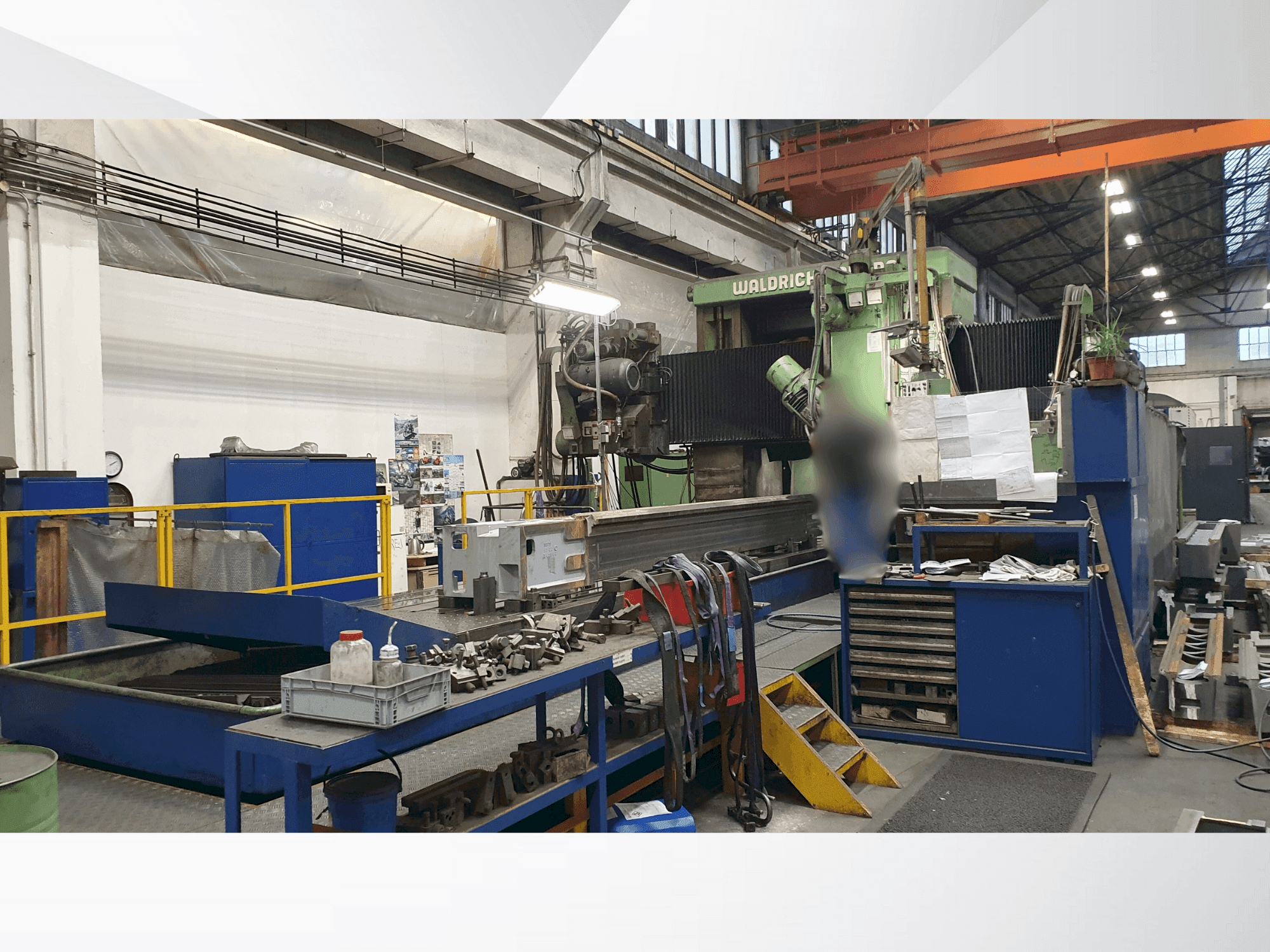 A WALDRICH COBURG 30-15 S 3030 gép elölnézete