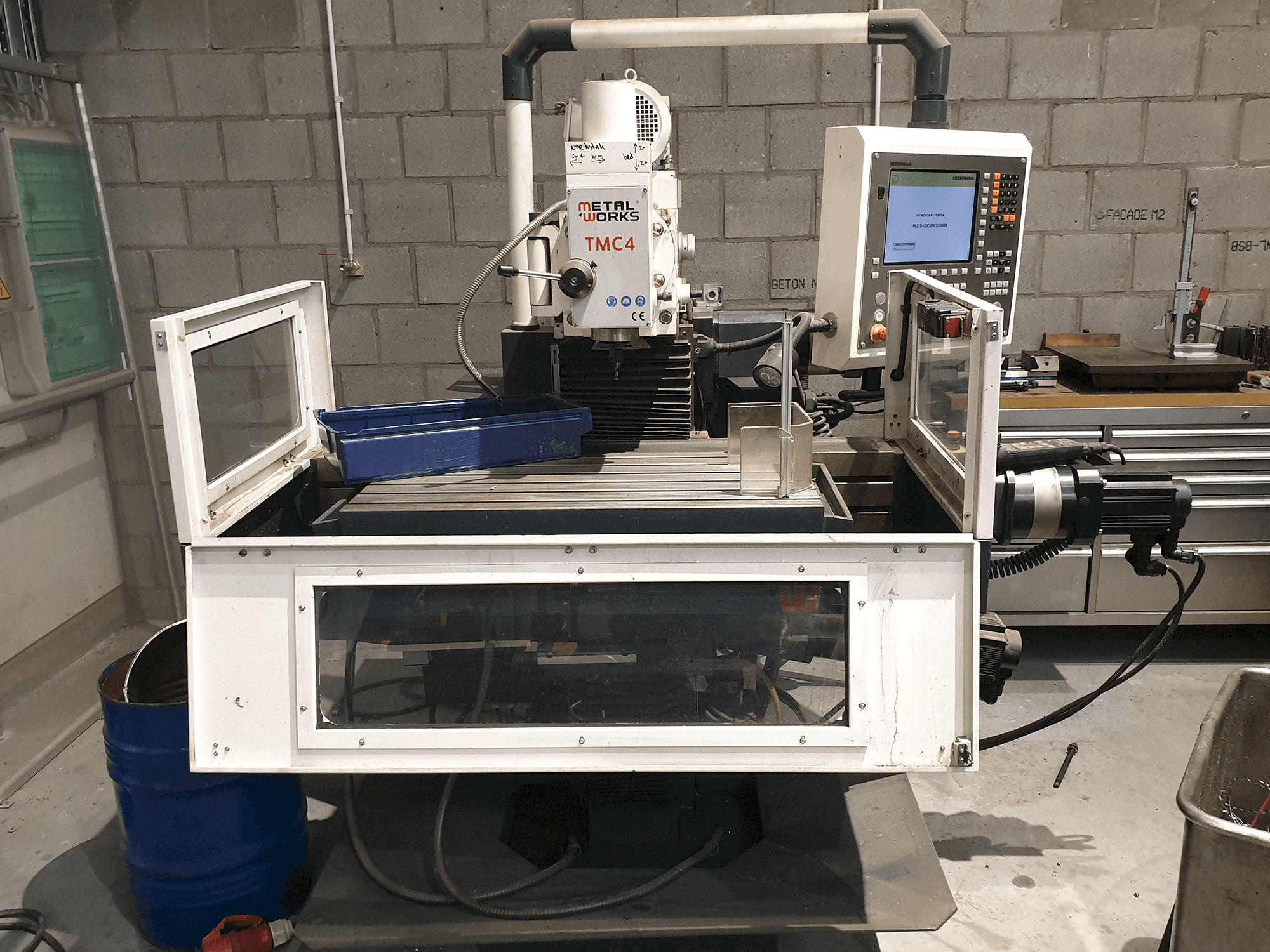 A Metal Works TMC 4 gép elölnézete