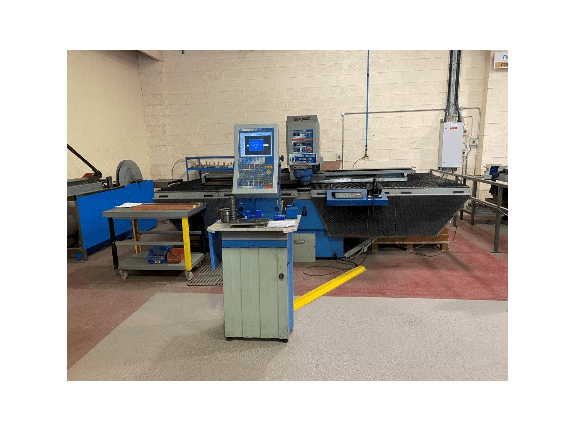 A Euromac ZX 1250/30 gép elölnézete