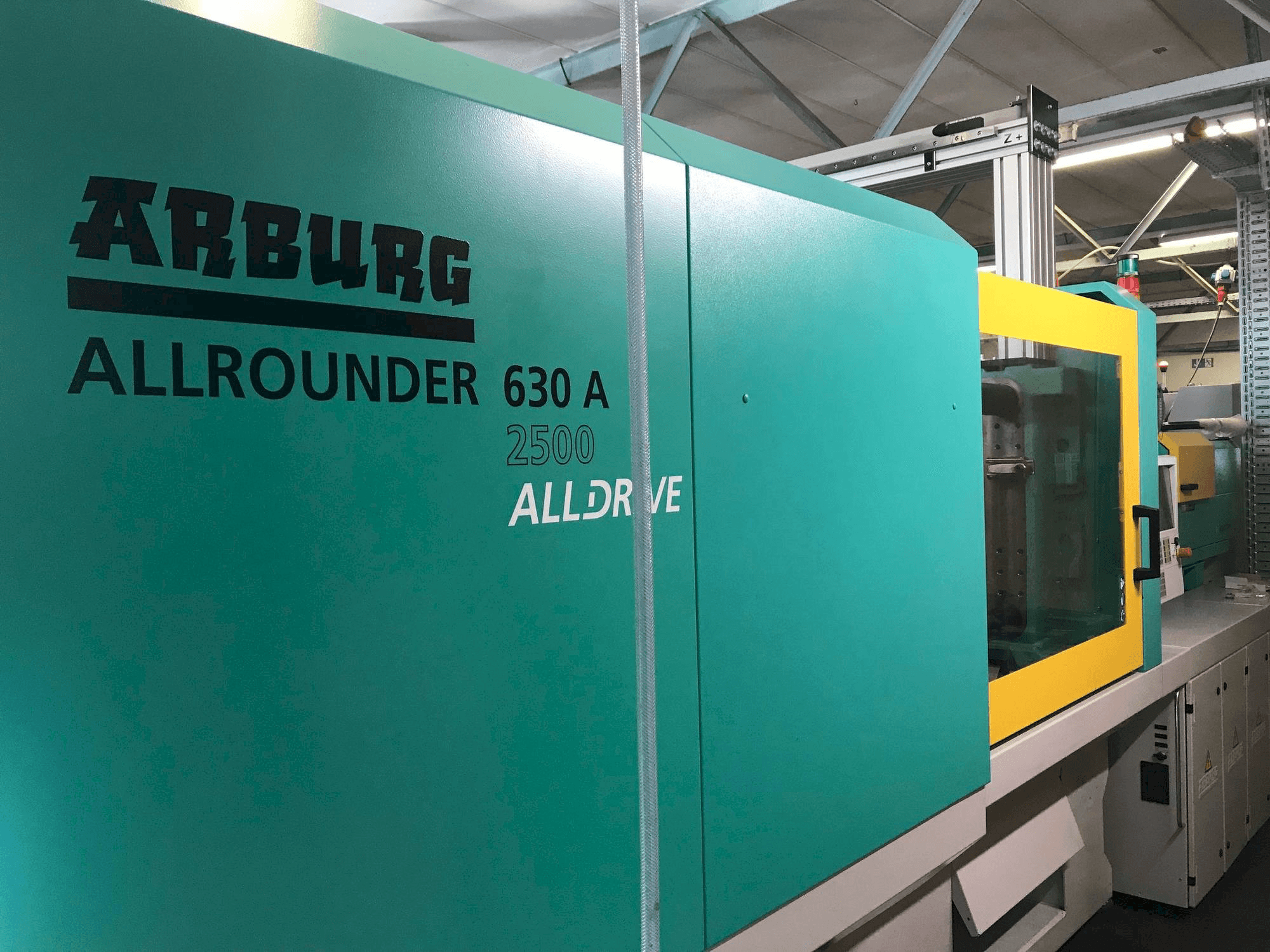 A Arburg Allrounder 630 A 2500-800 gép elölnézete