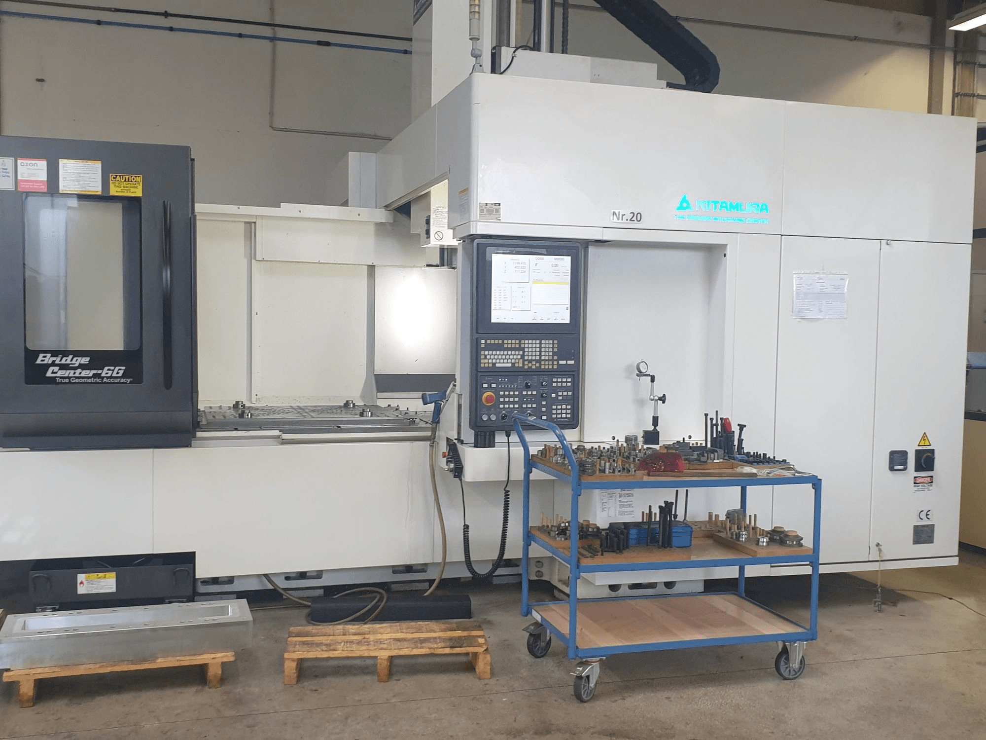 A Kitamura Bridge Center 6G gép elölnézete