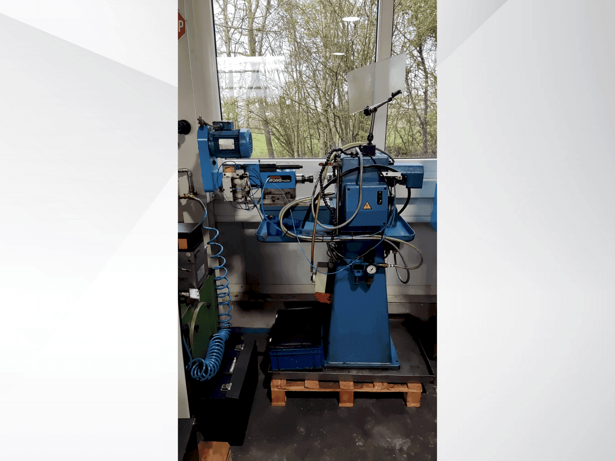 A Scherer - Feinbau PM1-FZ gép elölnézete