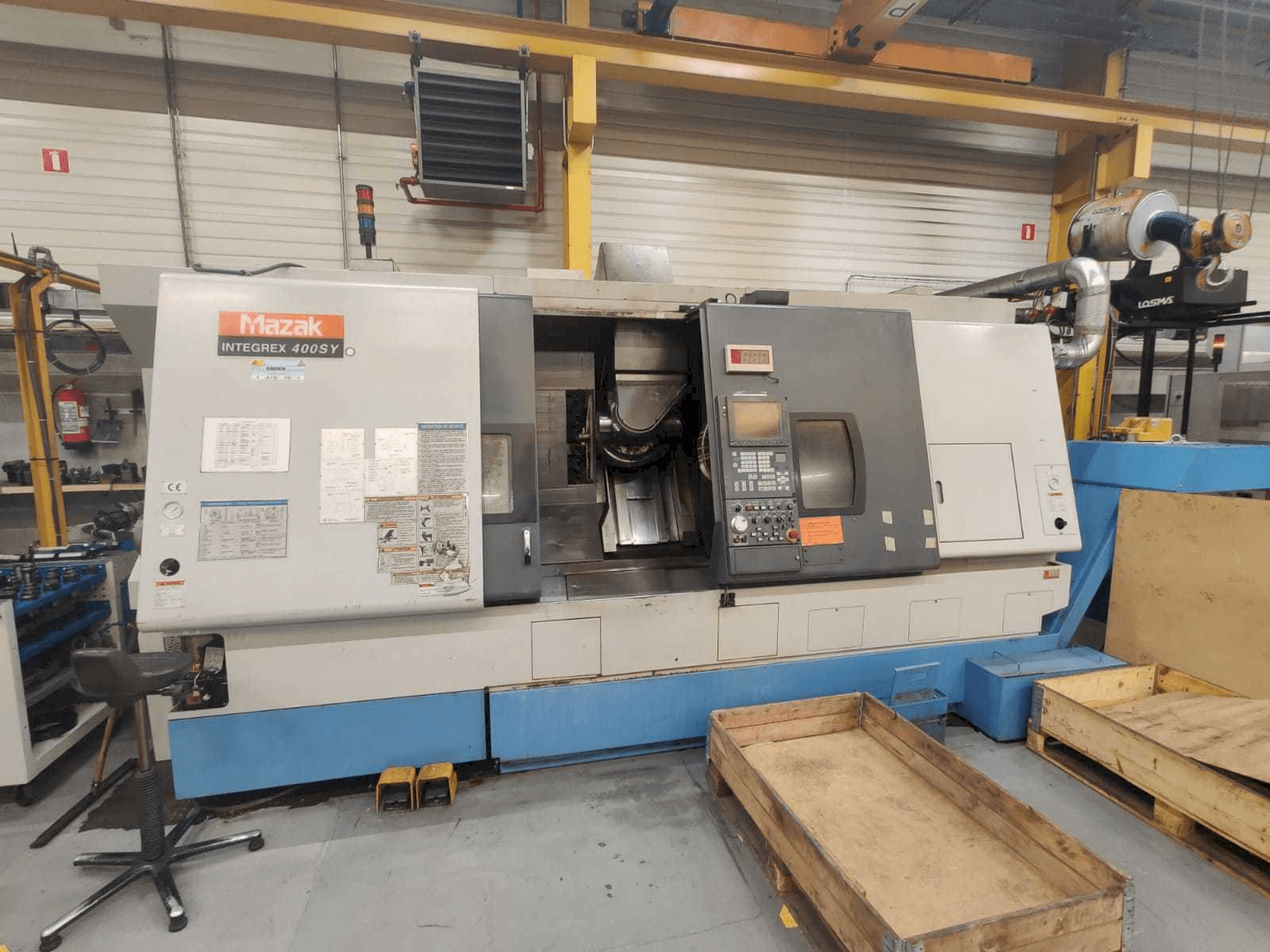 A Mazak INTEGREX 400SY gép elölnézete