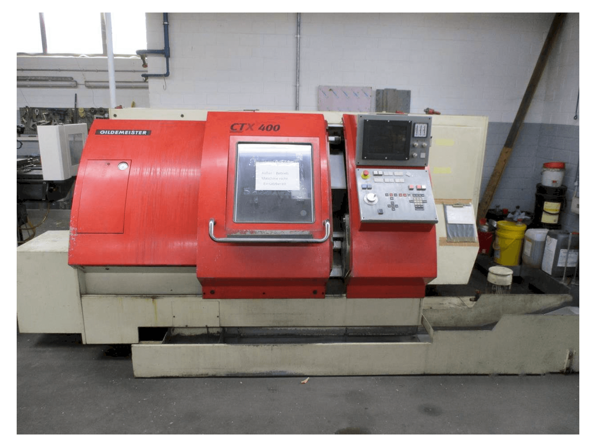 A Gildemeister CTX 400 gép elölnézete