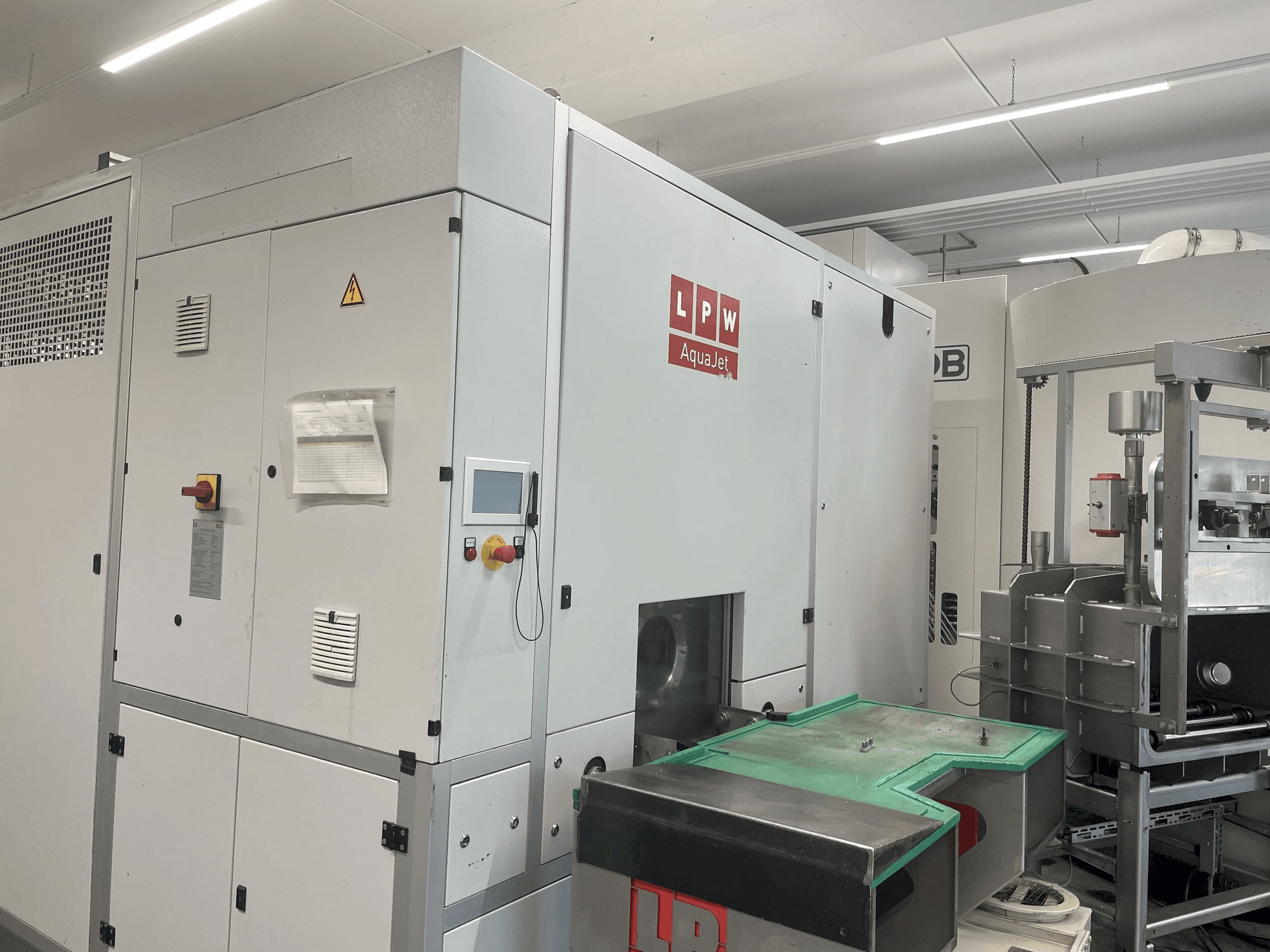 A LPW LPW Aqua Jet 670 T2-V (2013) gép elölnézete