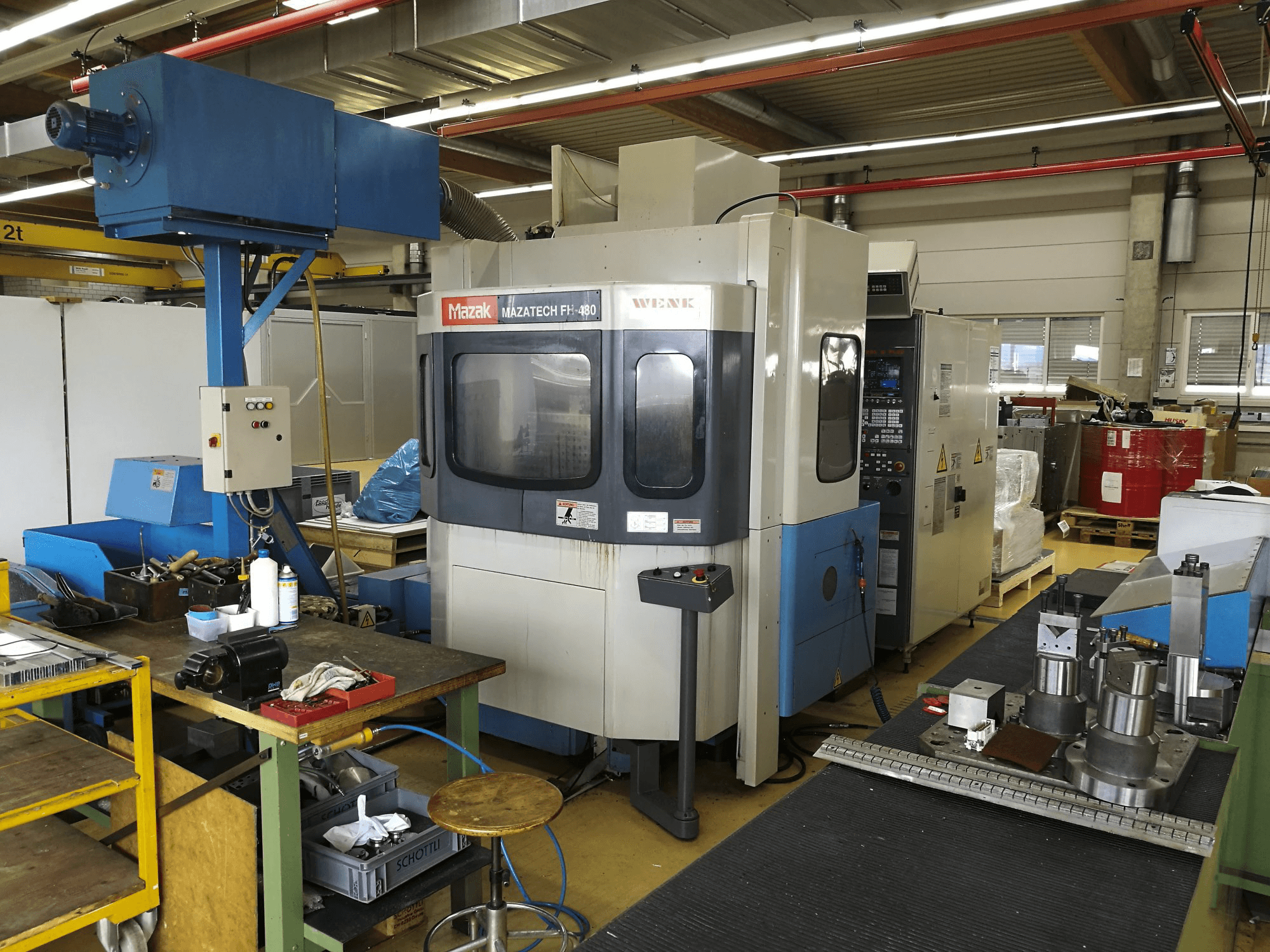 A Mazak FH-480 gép jobb nézete