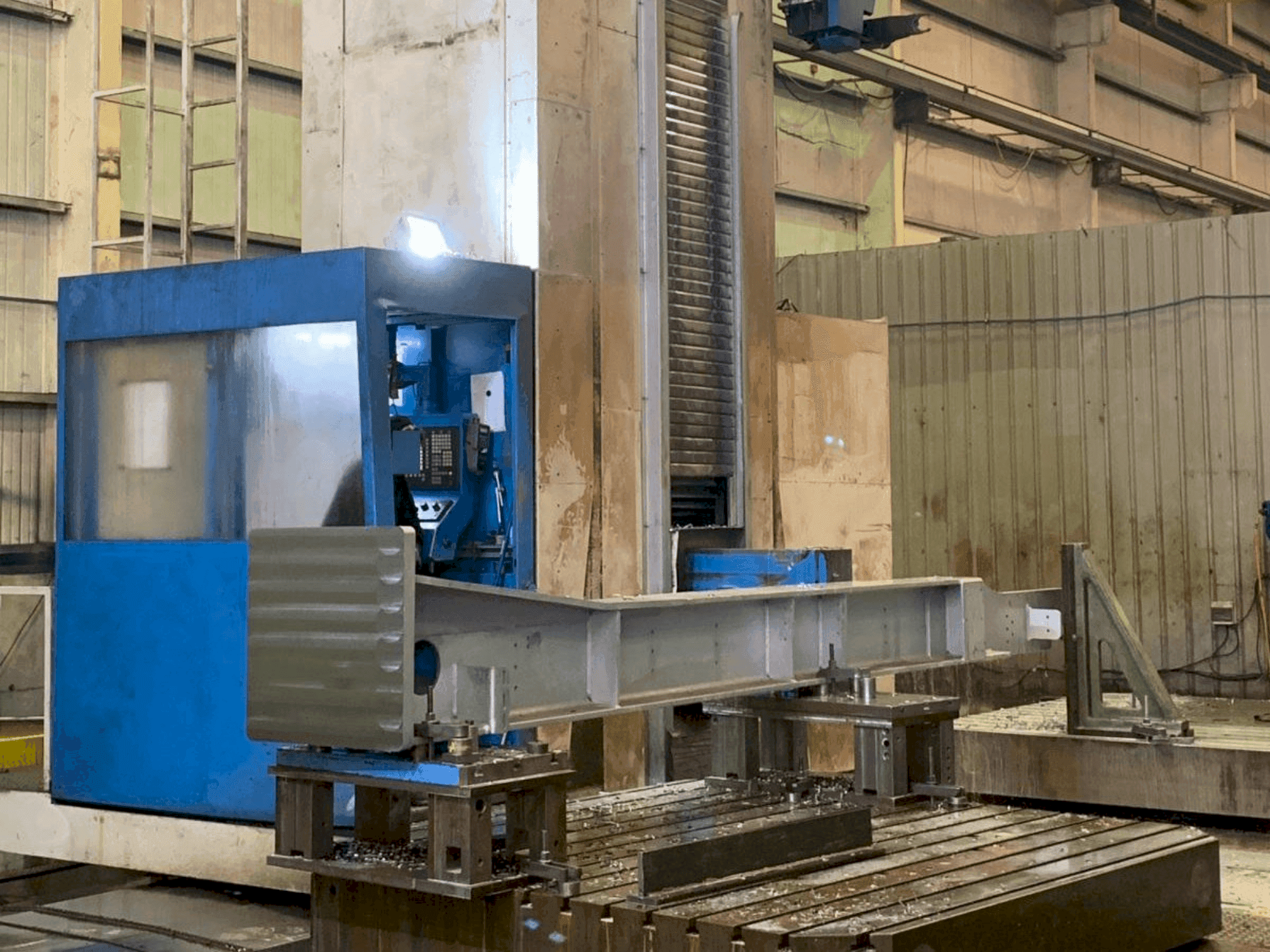 A CME MB-900 gép elölnézete