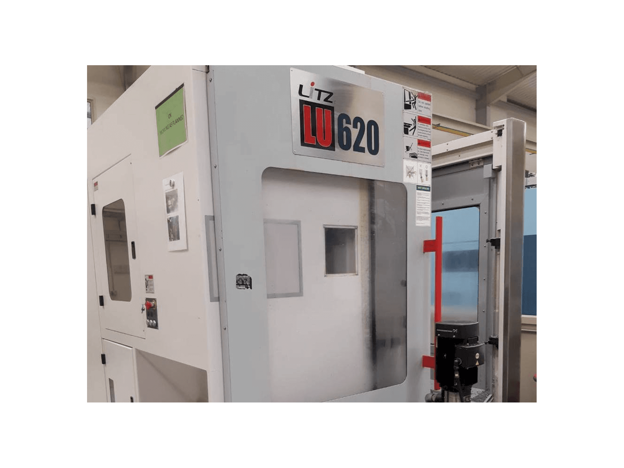 A Litz LU 620 gép elölnézete
