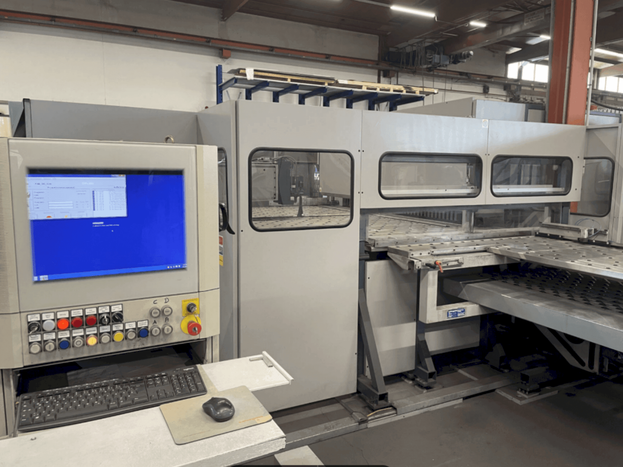 A Salvagnini IP 54 gép elölnézete