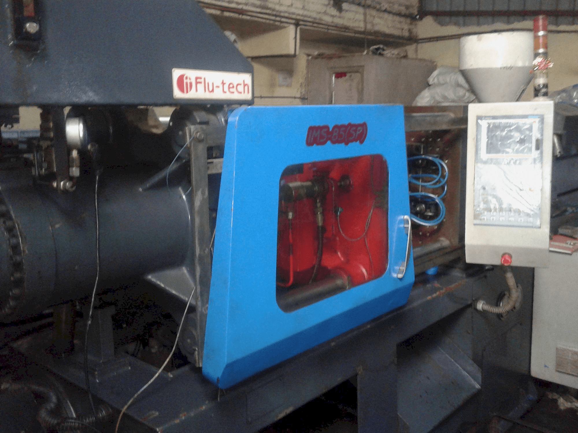 A Flu-tech IMS 85 gép bal oldali nézete