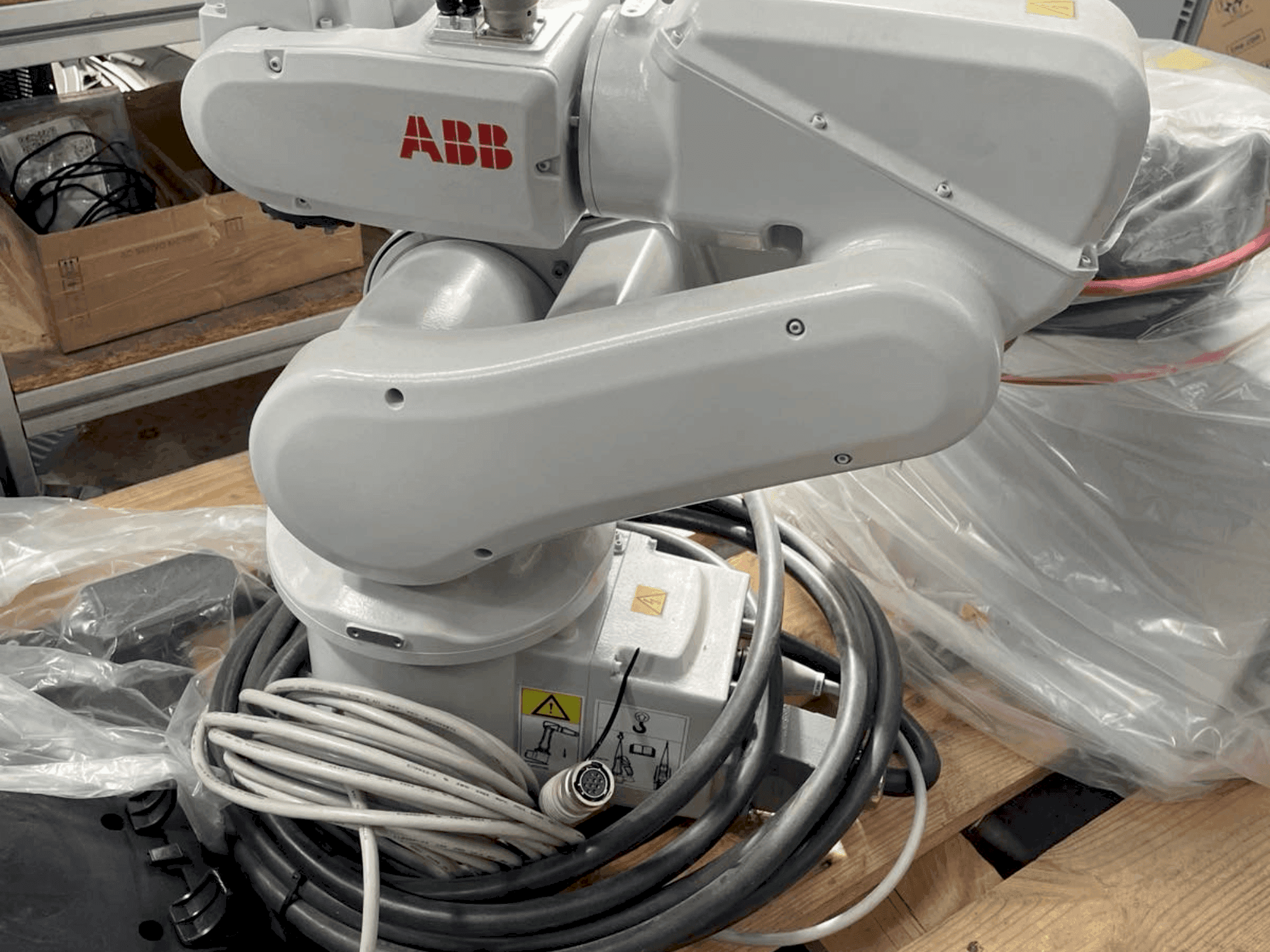 A ABB IRB120-3/0.6 gép elölnézete