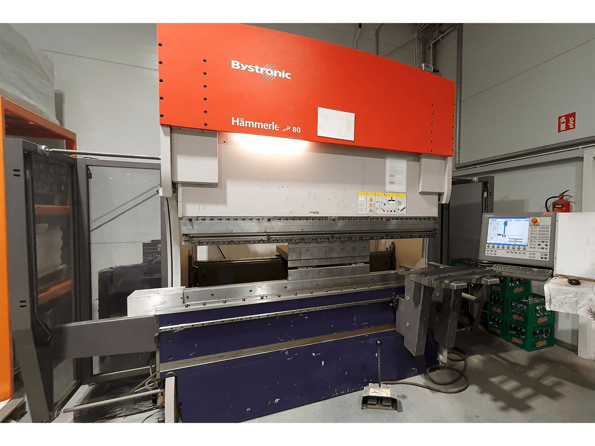 A Bystronic 3P 80/210 gép elölnézete