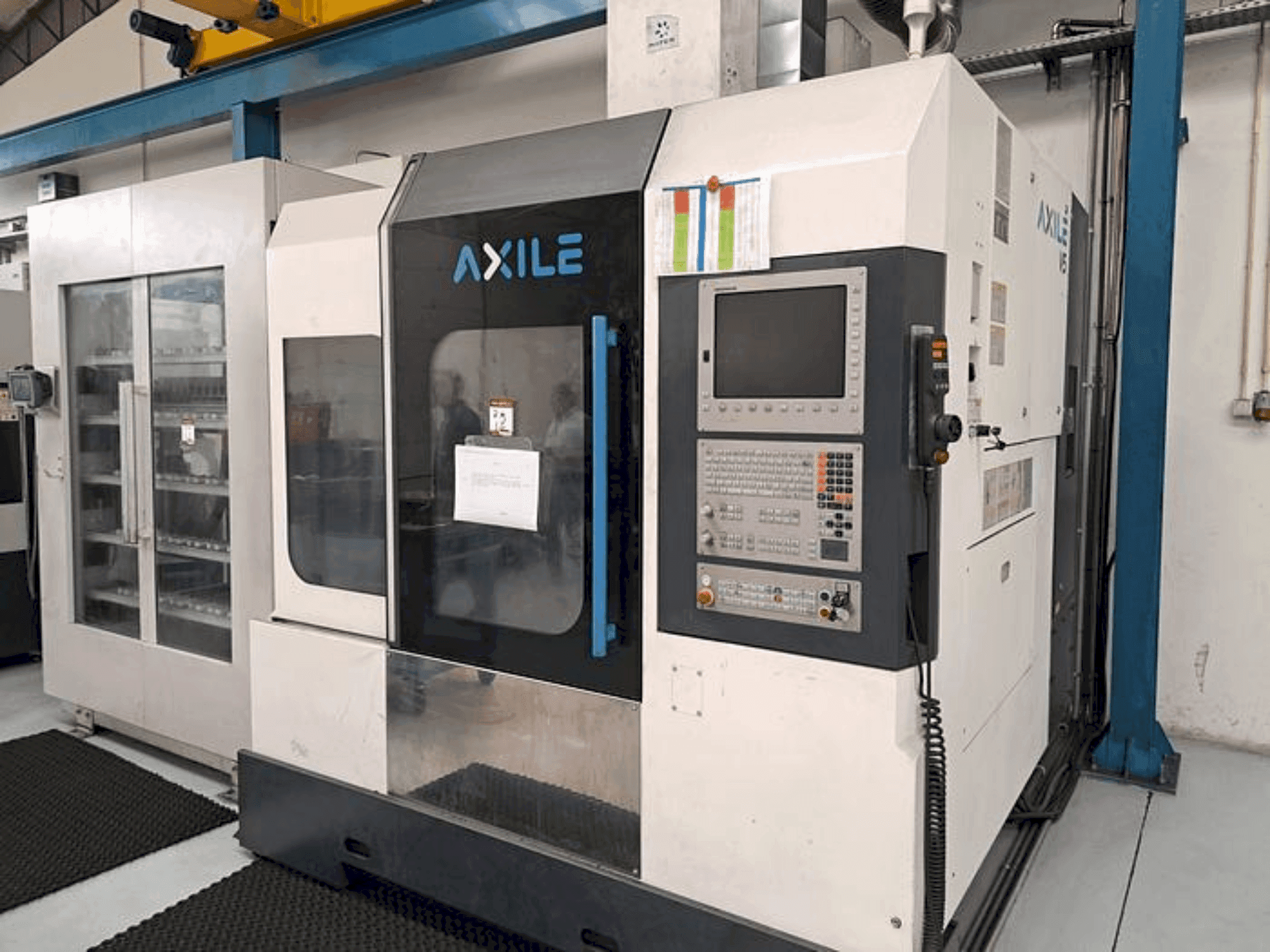 A AXILE V5 gép elölnézete