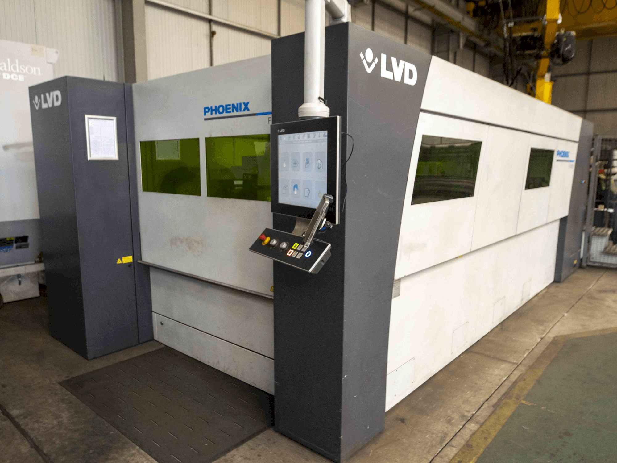 A LVD gép elölnézete