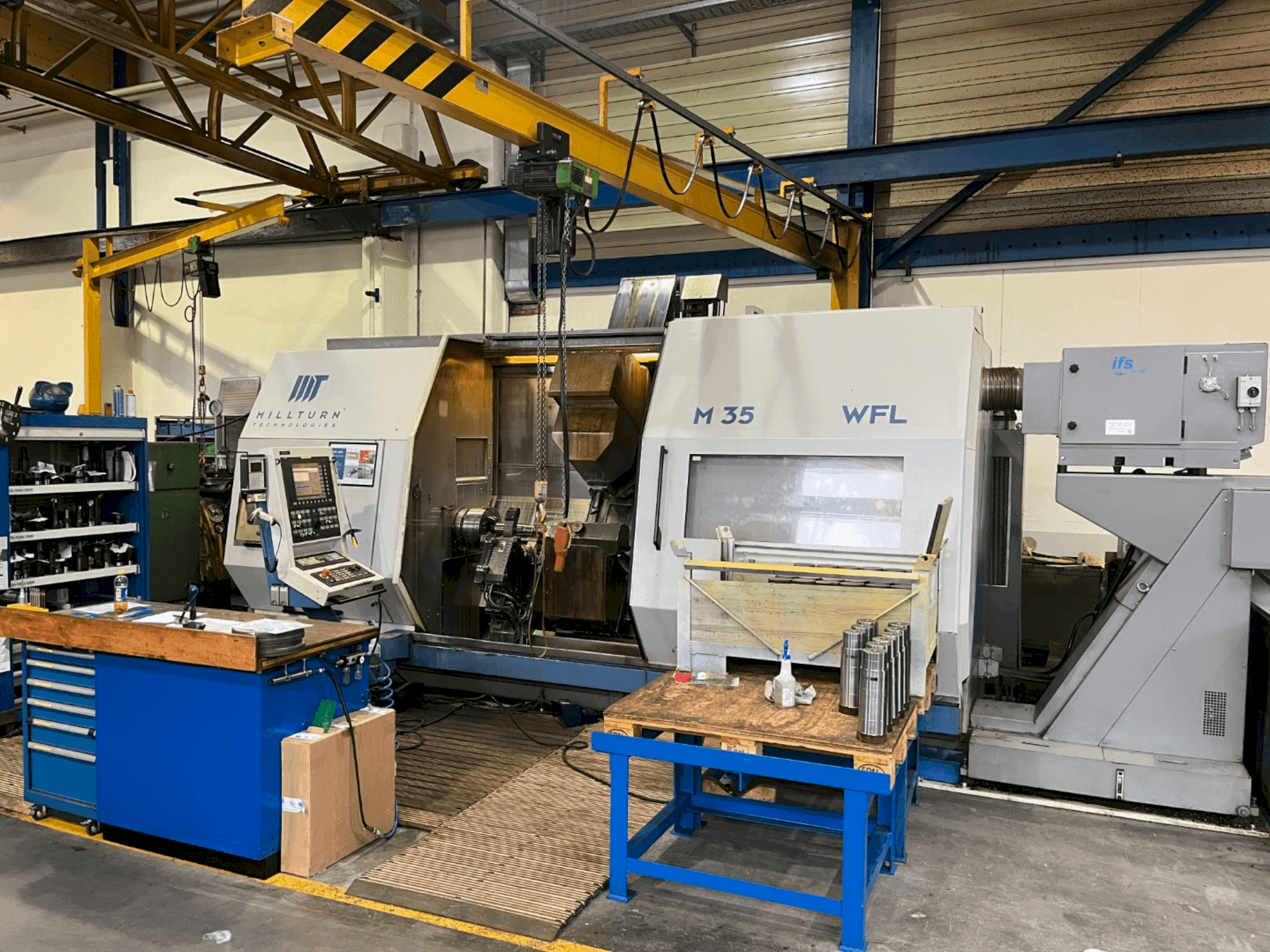 A WFL M-35 gép elölnézete