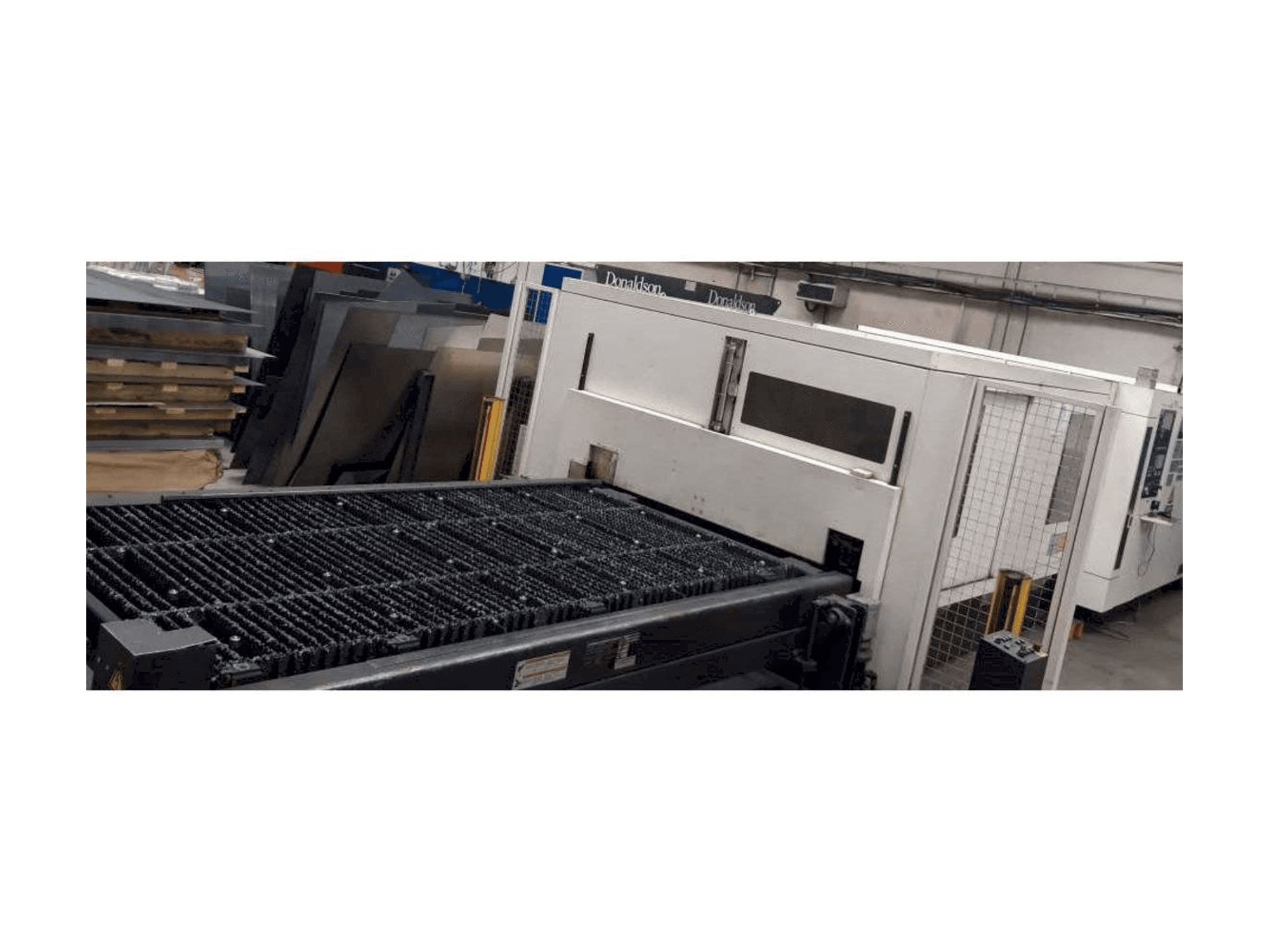 A Mazak Super Turbo-X510 Mk III G gép elölnézete