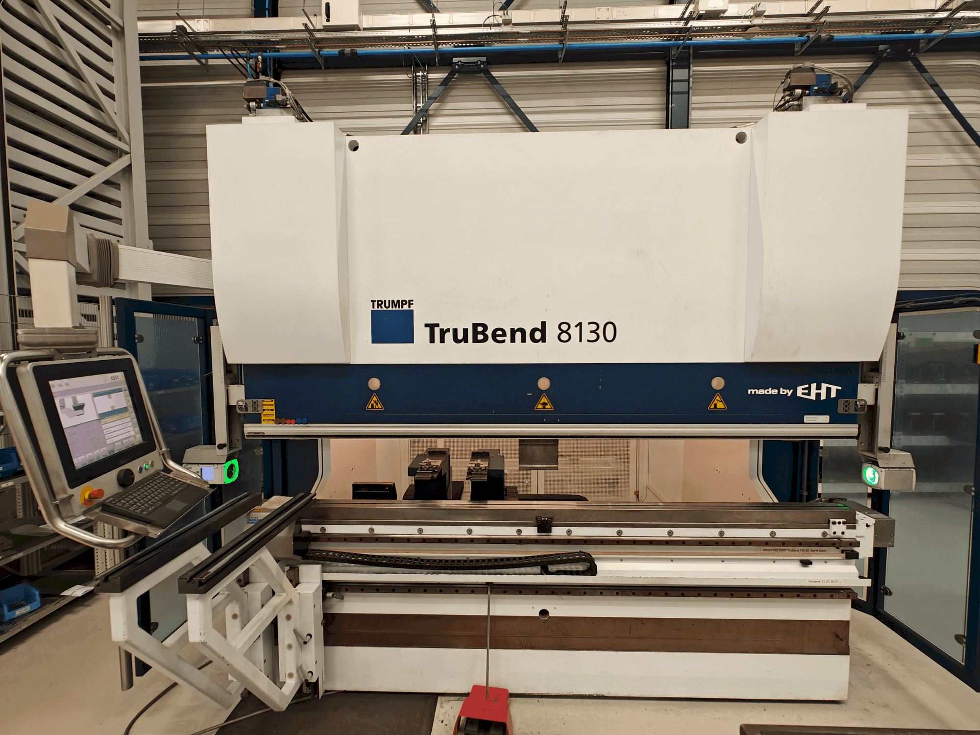 A TRUMPF EHT TruBend 8130-30 gép elölnézete