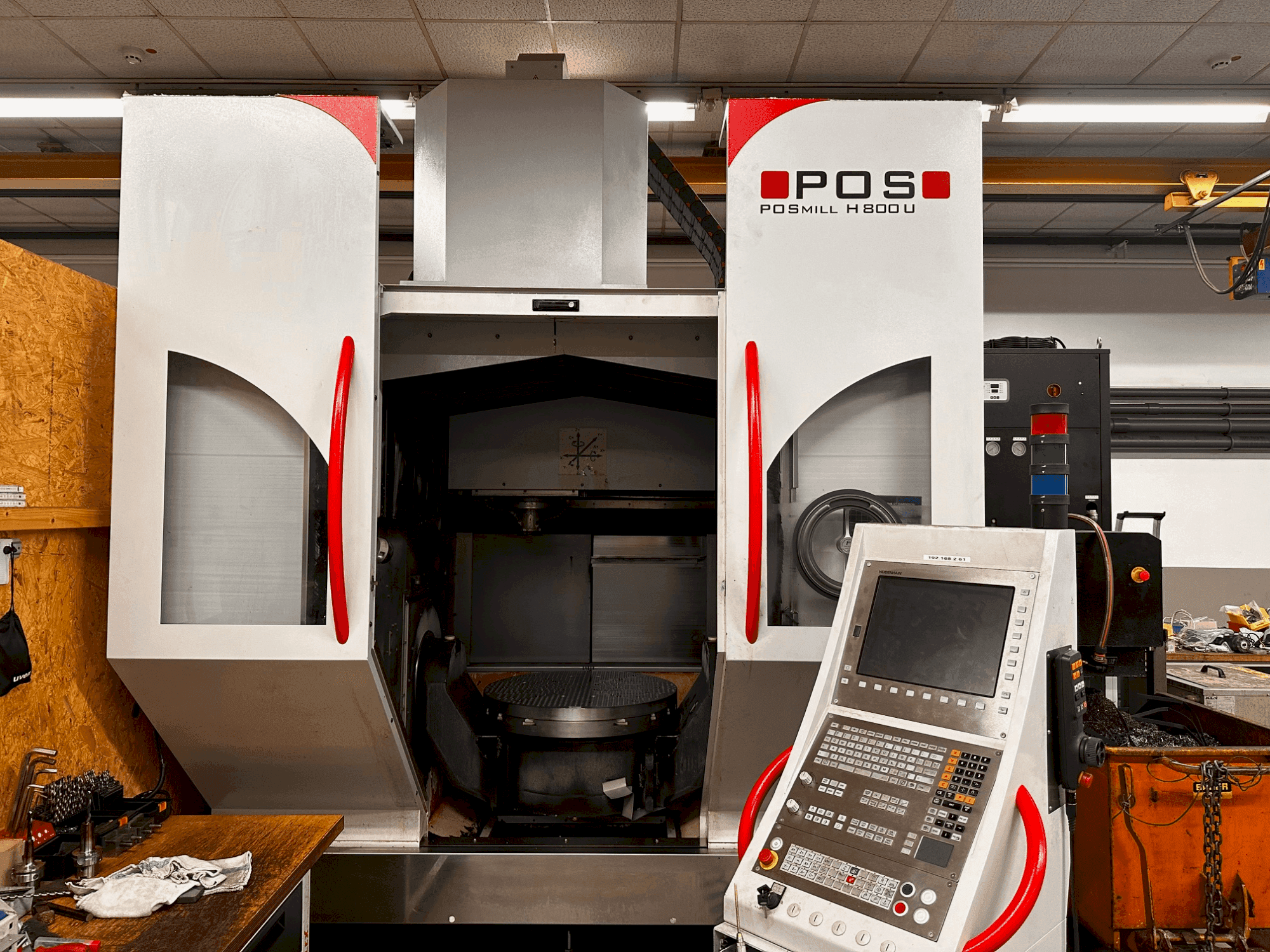 A POSmill H800U gép elölnézete