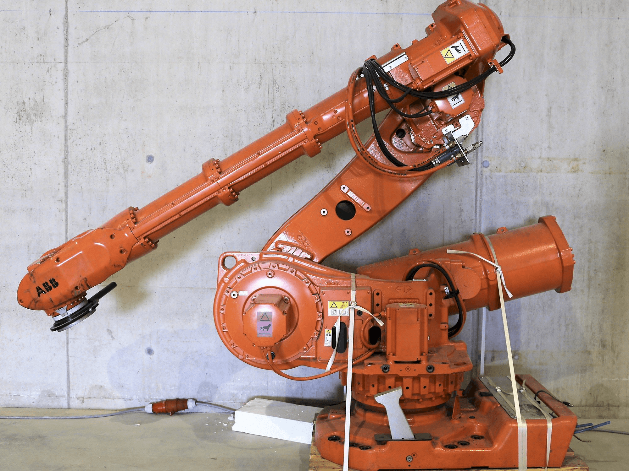 A ABB 6650 gép elölnézete