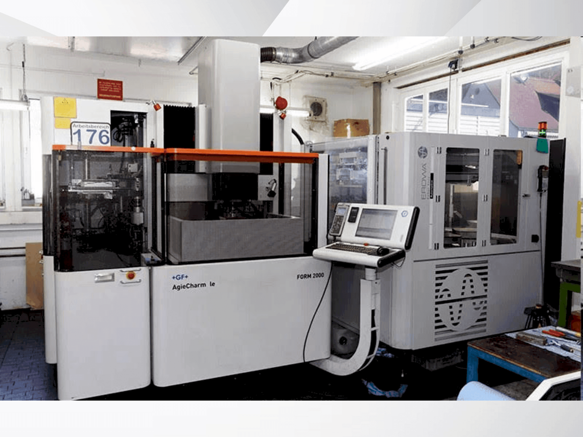 A Other AC Form 2000 gép elölnézete