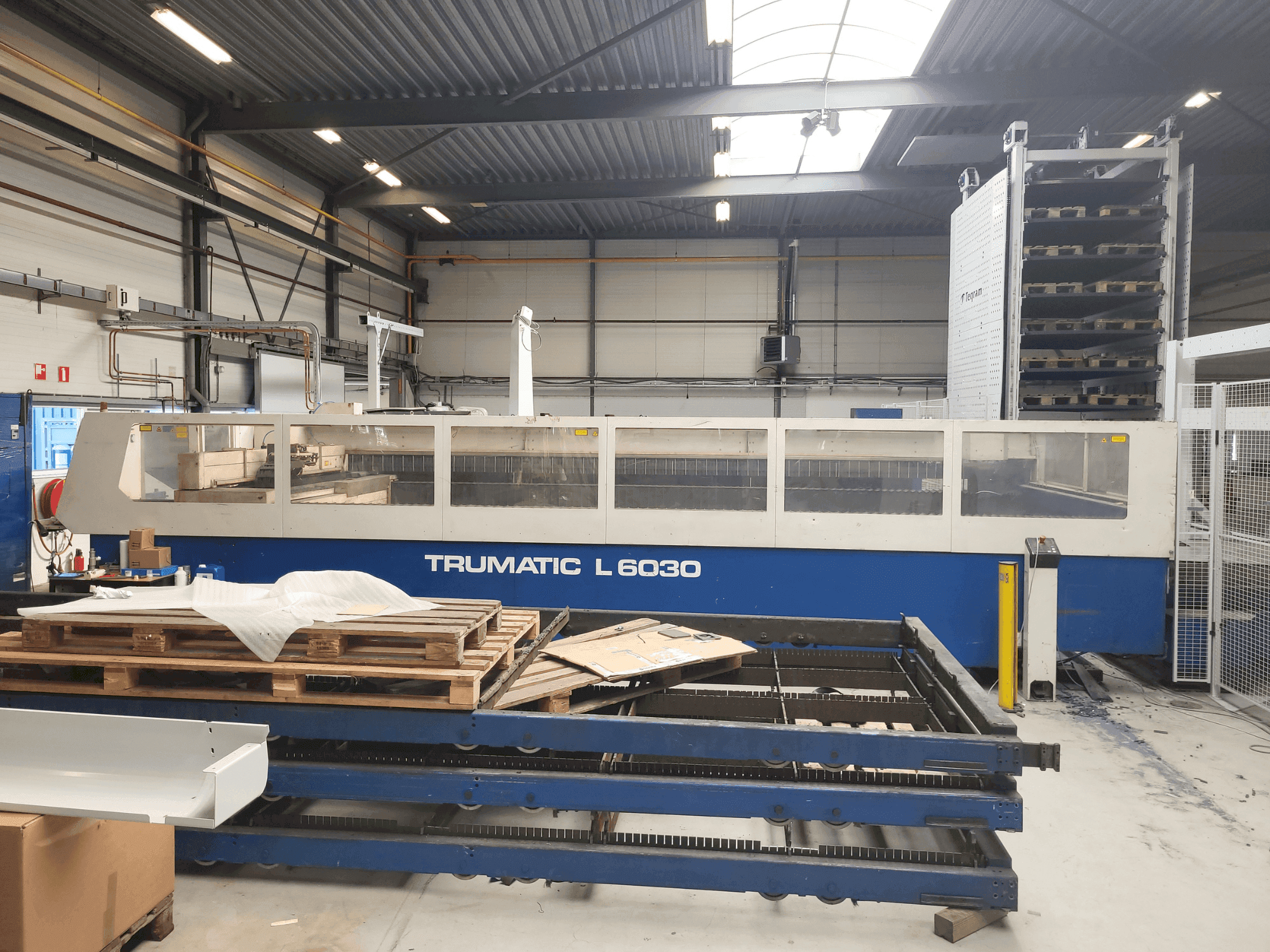 A TRUMPF Trumatic L6030 gép elölnézete