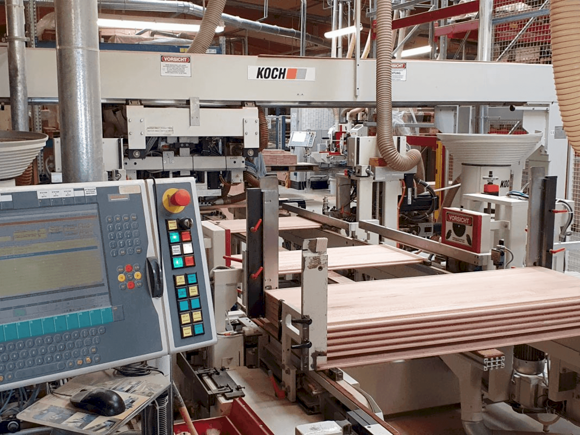 A KOCH SBD-60-PTP gép elölnézete