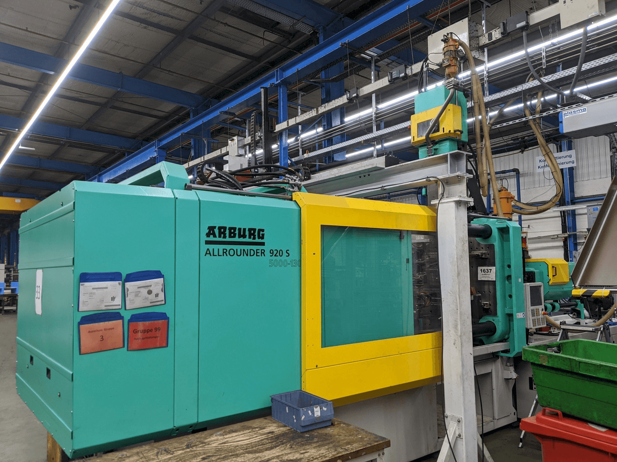 A Arburg ALLROUNDER 920 S 5000 - 1300 / 400 gép elölnézete