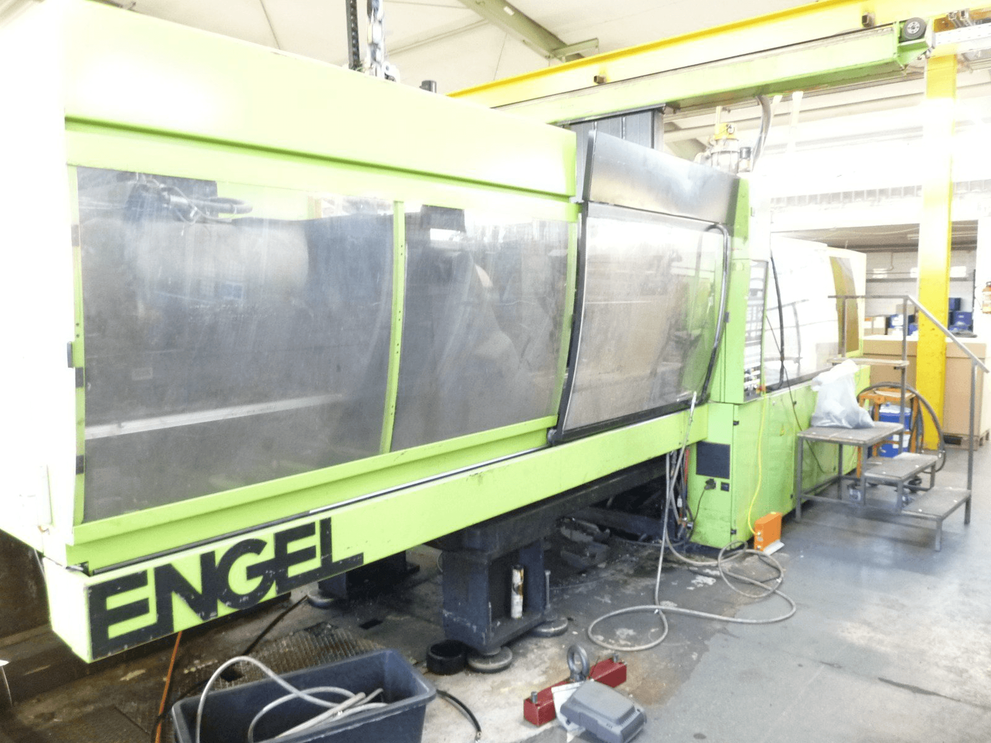 A ENGEL ES 1800/275 HL gép elölnézete