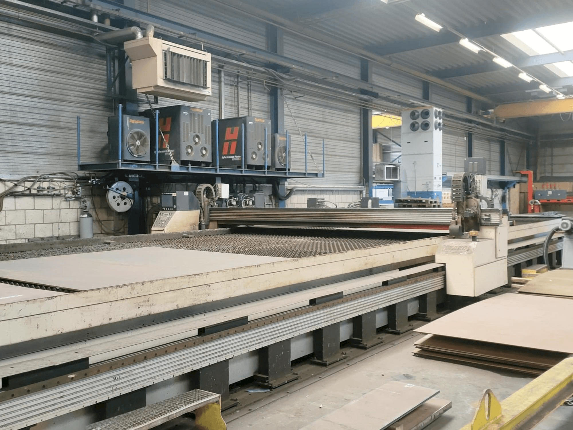 A Stako 2 x HPR 400 xd 2016 signum gép elölnézete