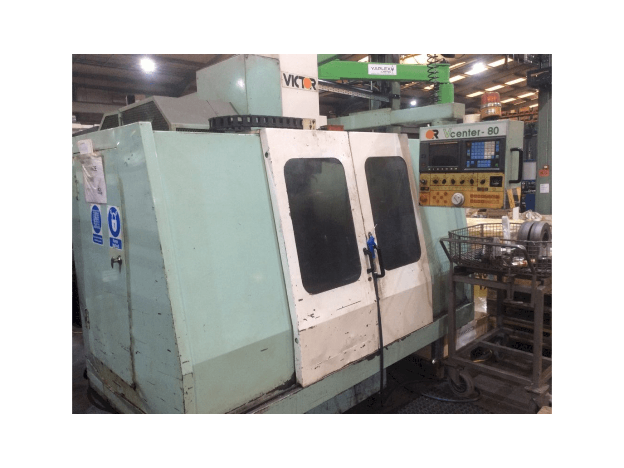 A Victor V Centre-80 gép elölnézete